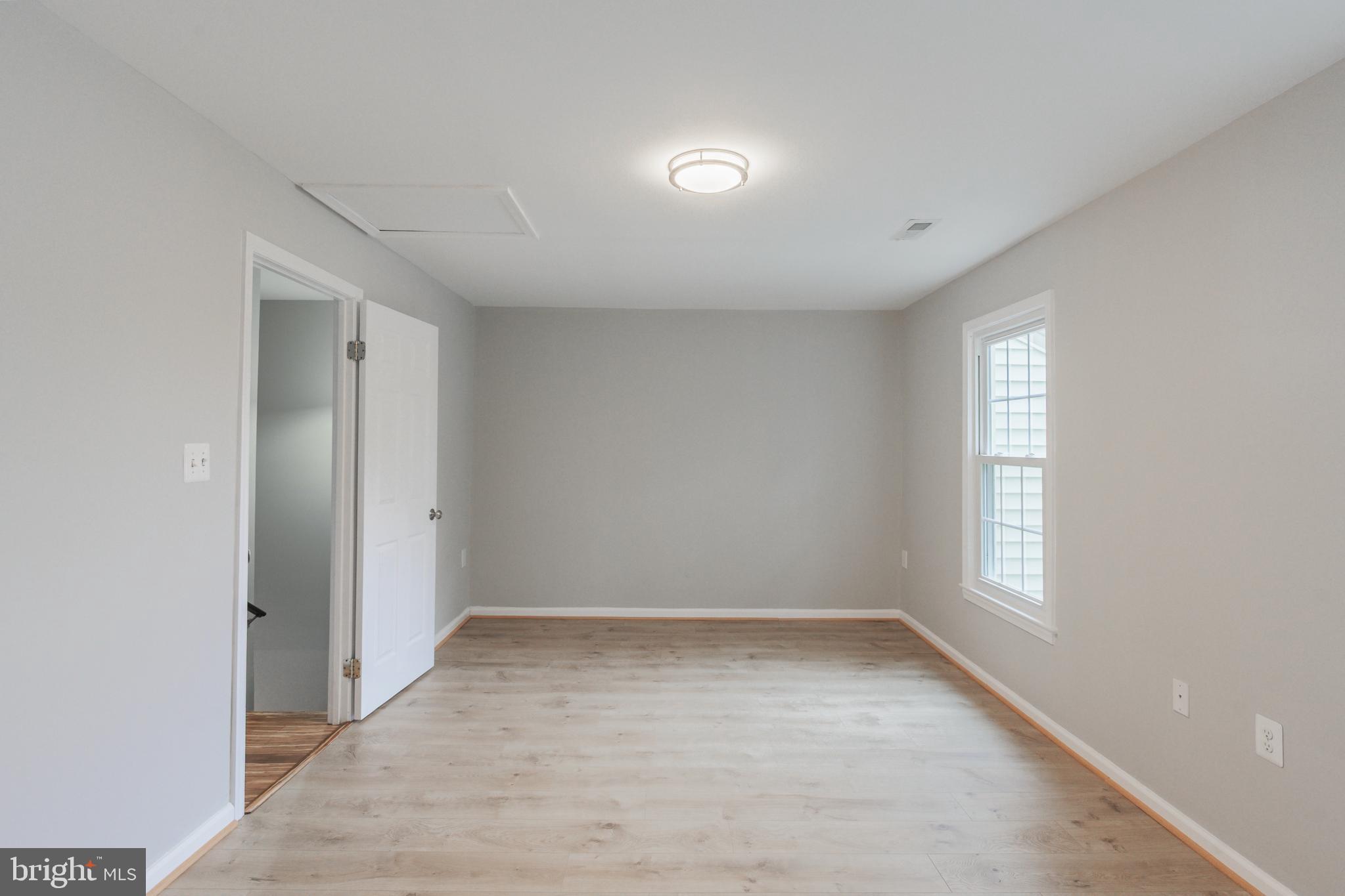 COLONY PARK - Residential