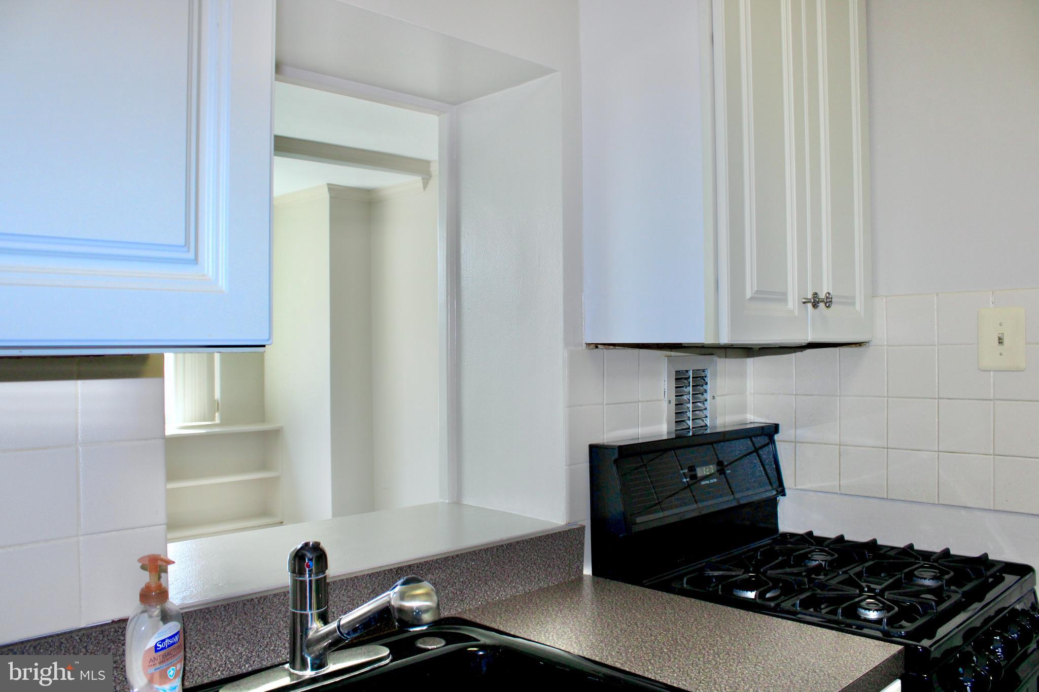 RIVER PLACE WEST - Residential Lease