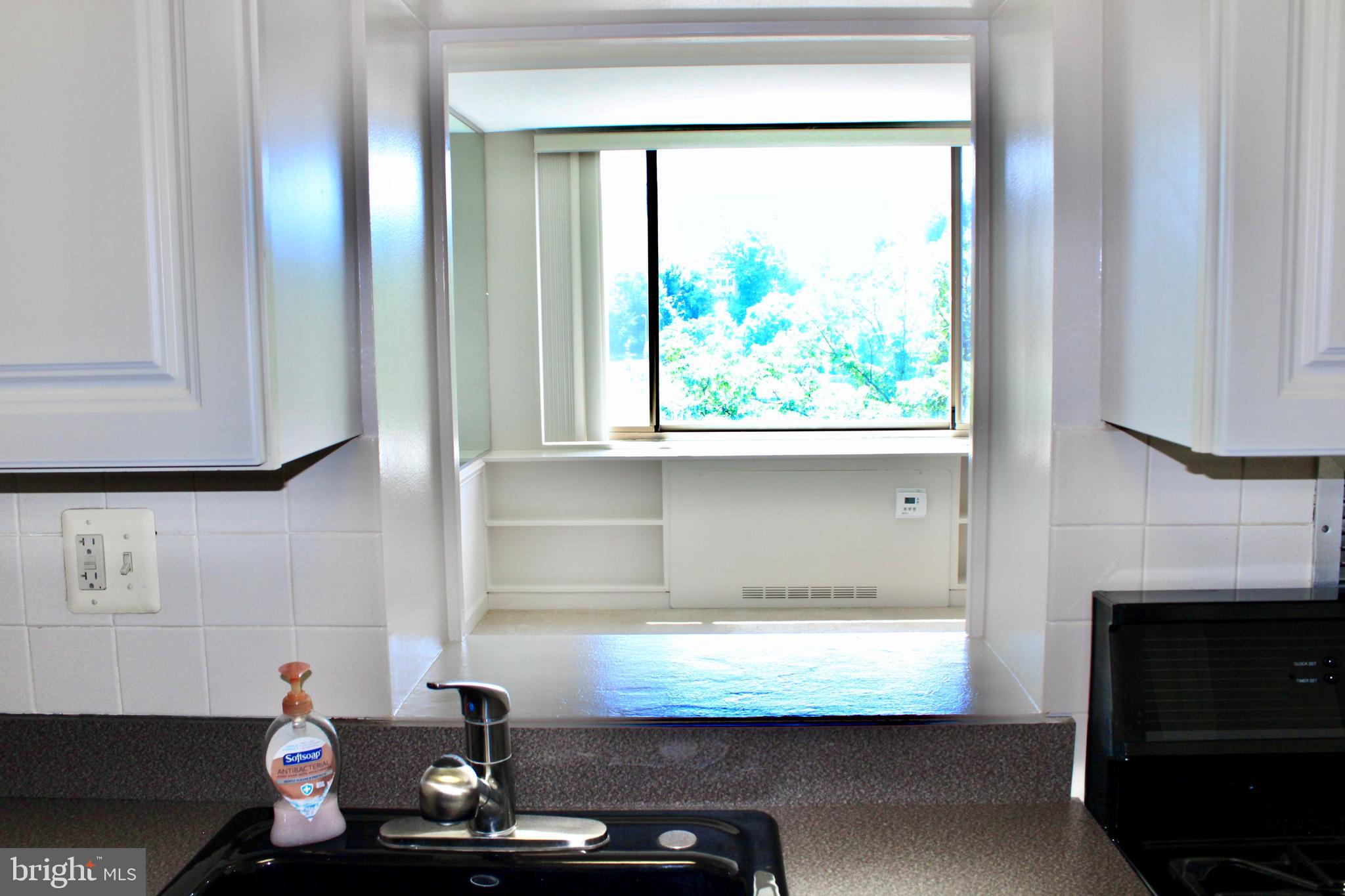 RIVER PLACE WEST - Residential Lease