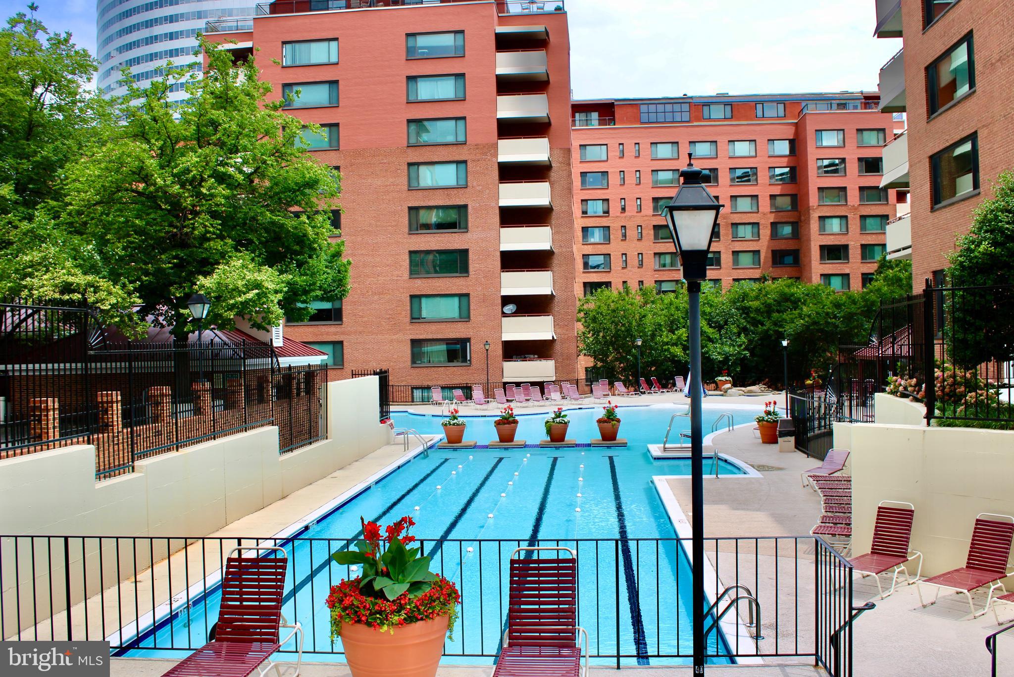 RIVER PLACE WEST - Residential Lease