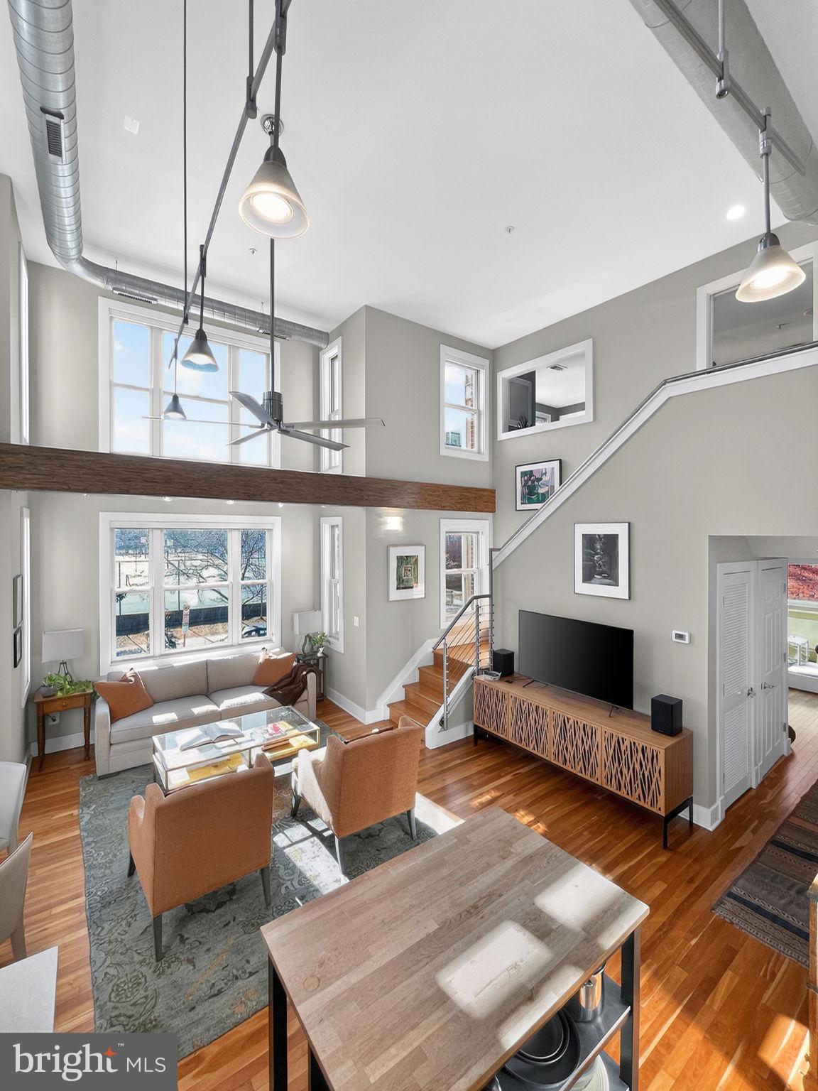 257 15TH STREET SE B