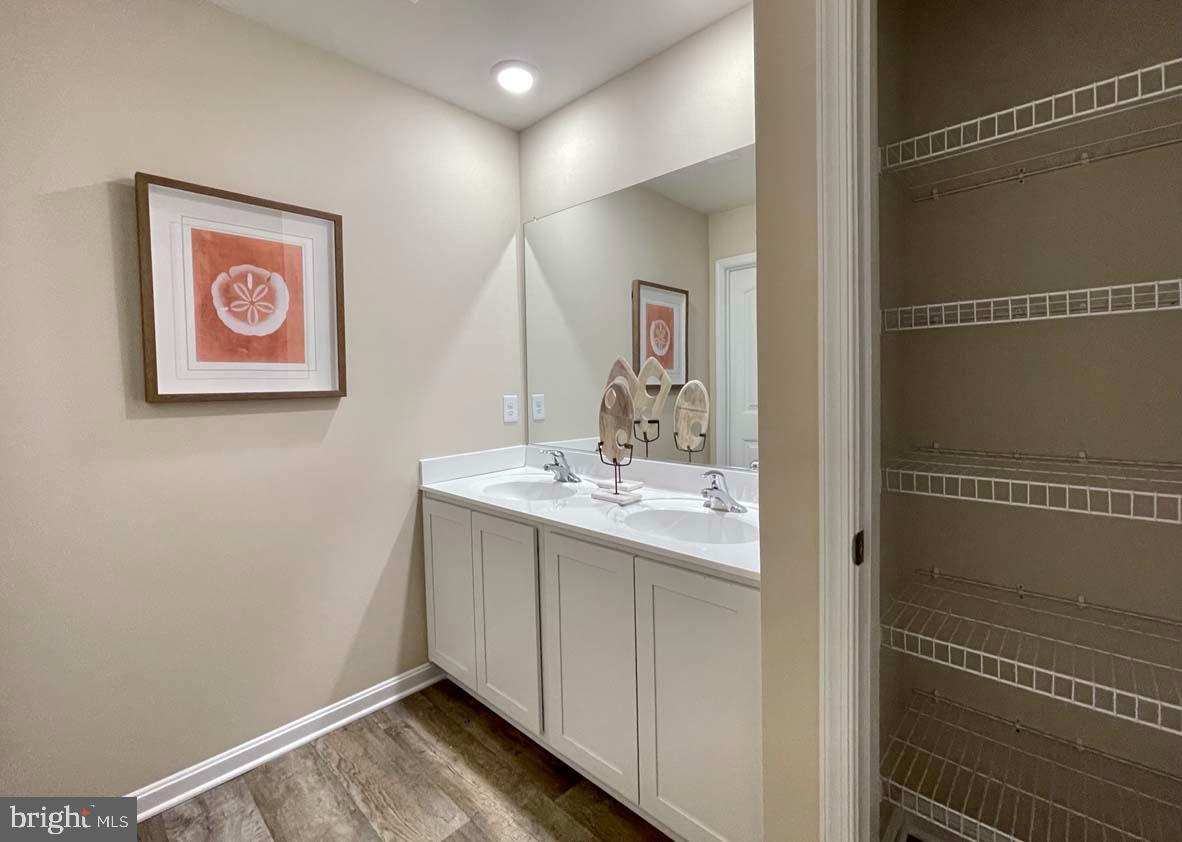 BARKSDALE CROSSING - Residential