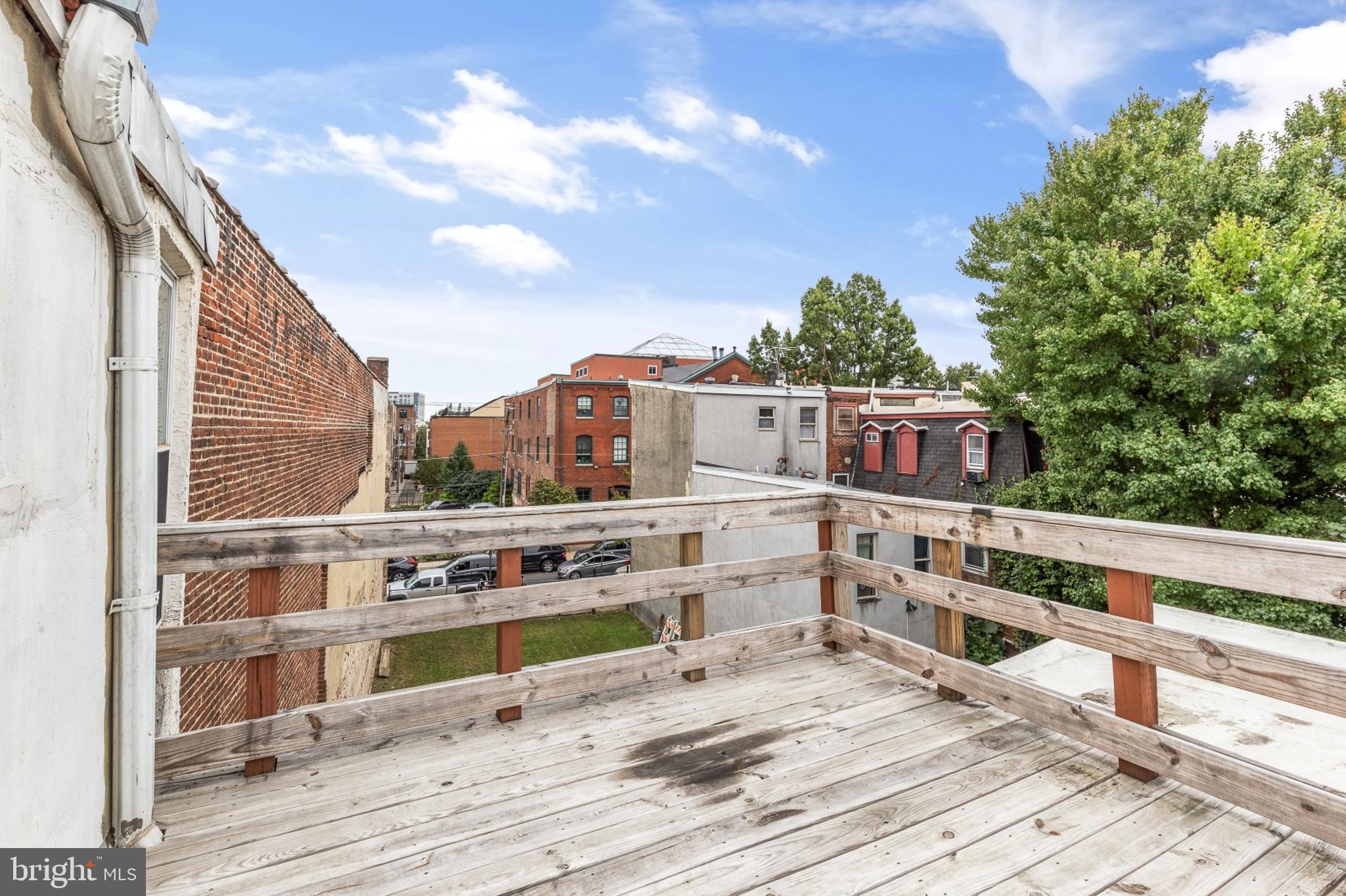 FAIRMOUNT - Residential Lease