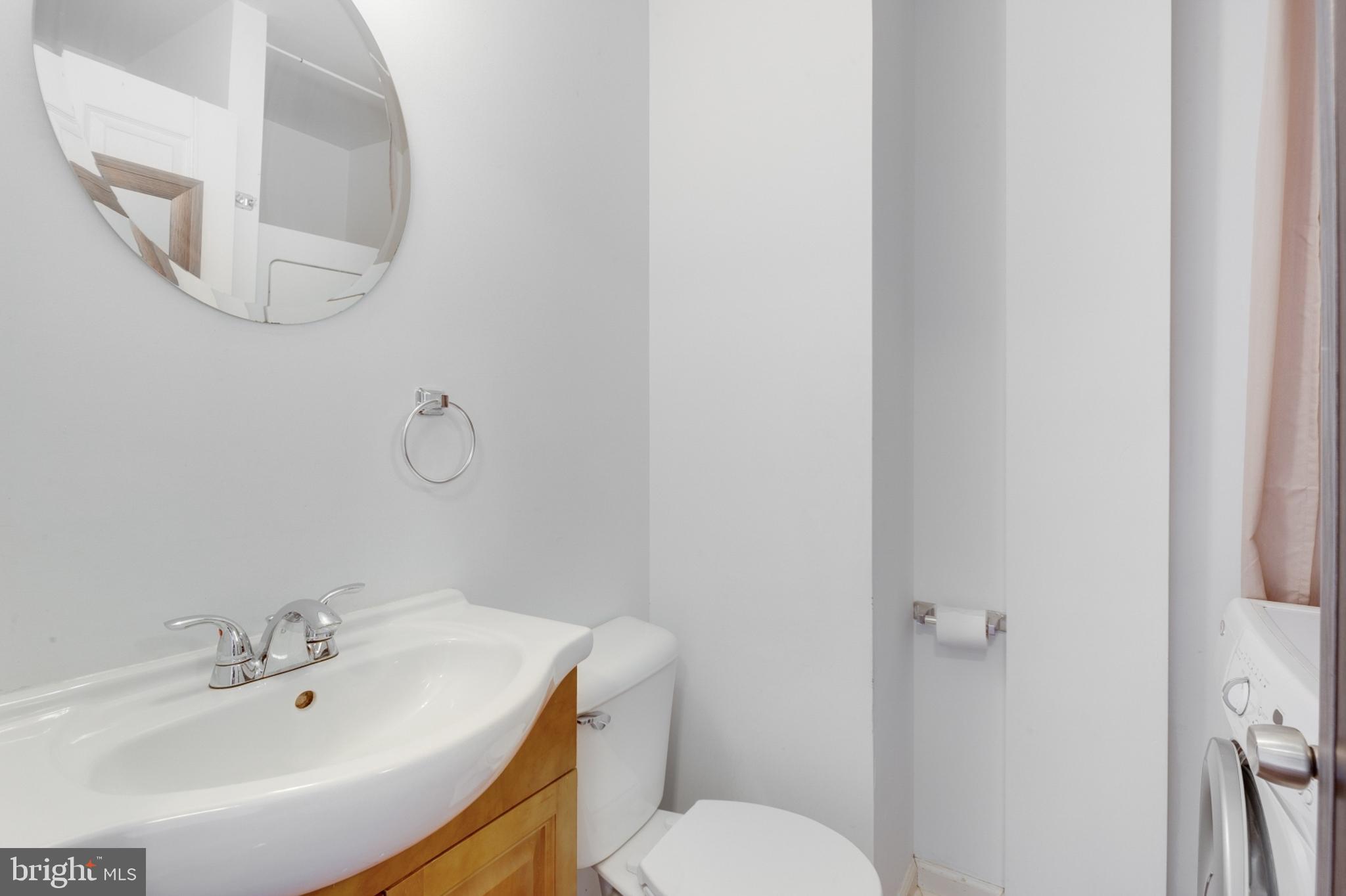FAIRMOUNT - Residential Lease