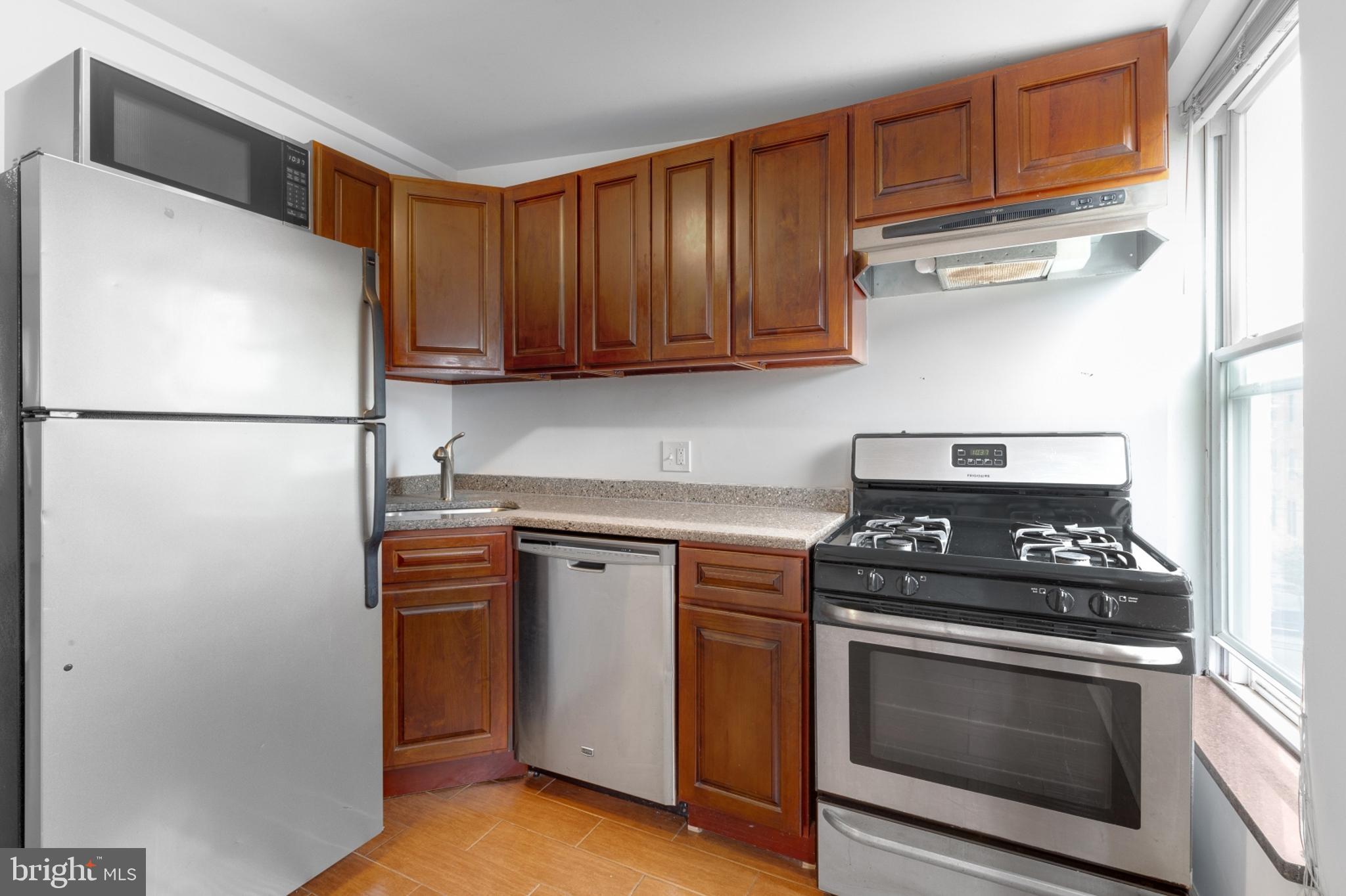 FAIRMOUNT - Residential Lease
