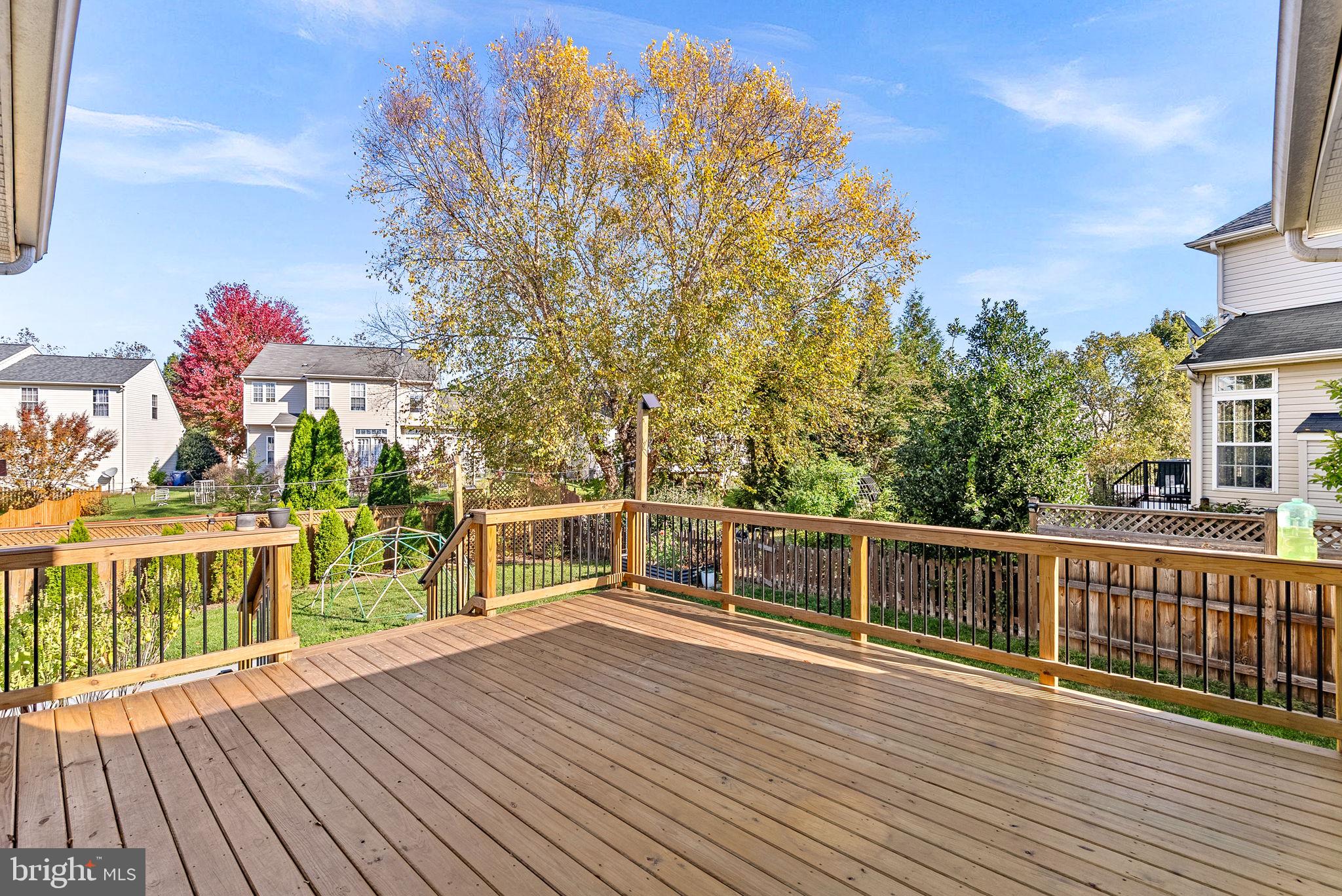 NEW TOWN MEADOWS - Residential