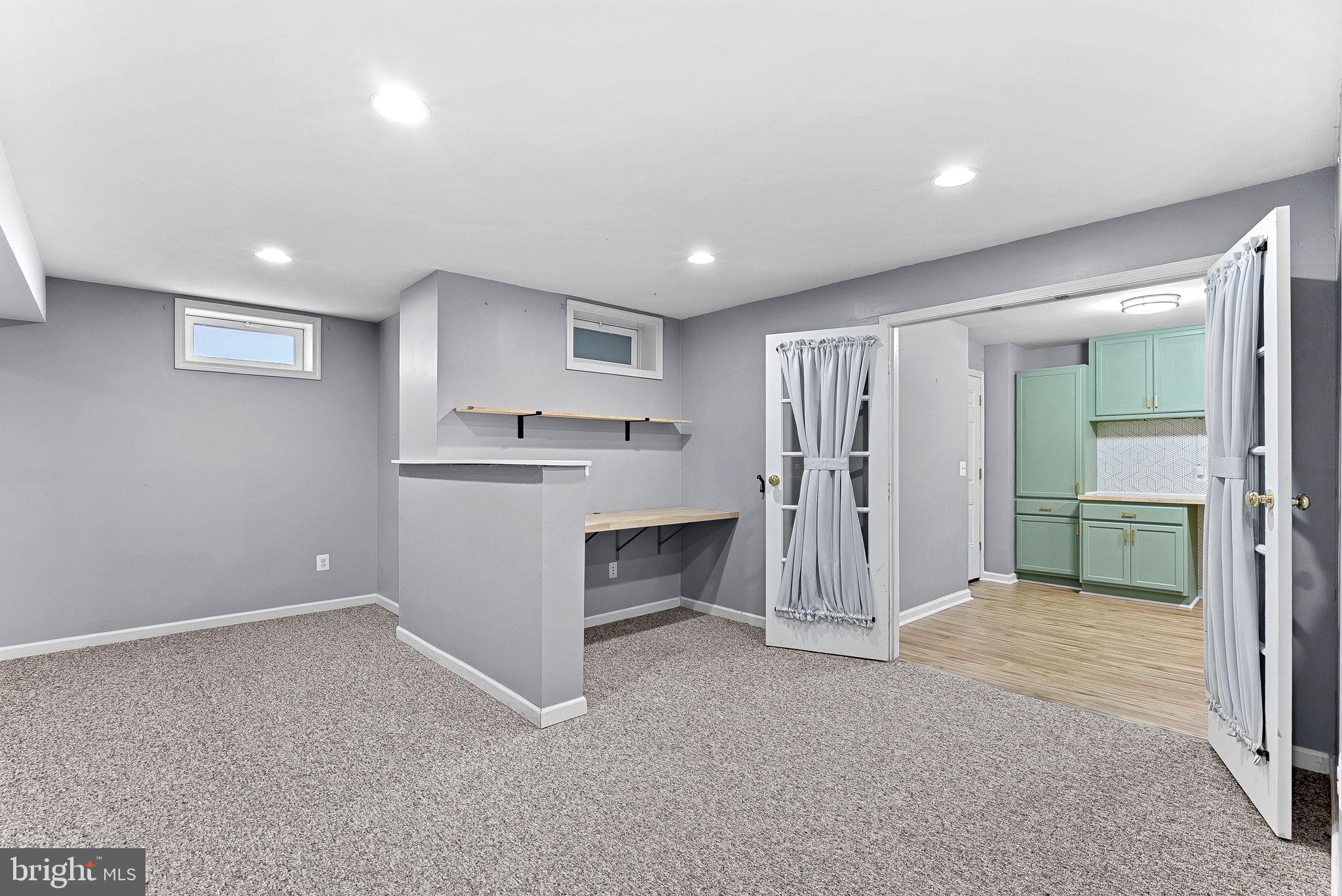 NEW TOWN MEADOWS - Residential