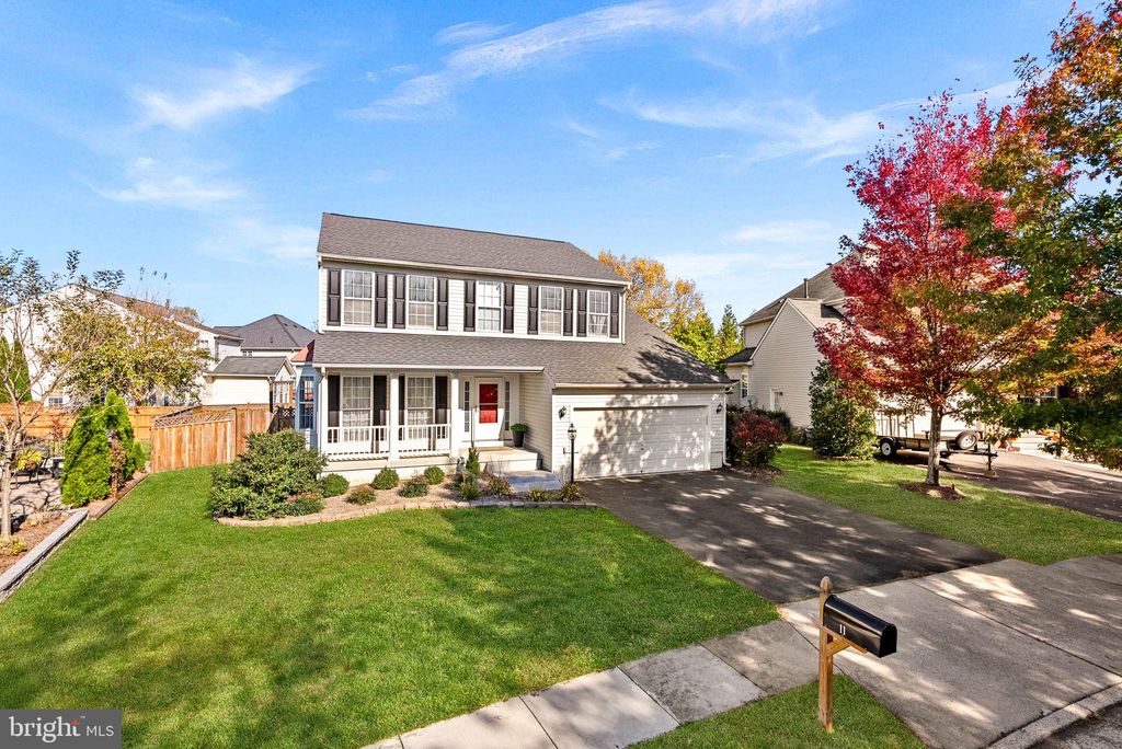 Photo of 11 Stonebraker Way, LOVETTSVILLE, VA 20180 (MLS # VALO2109608)