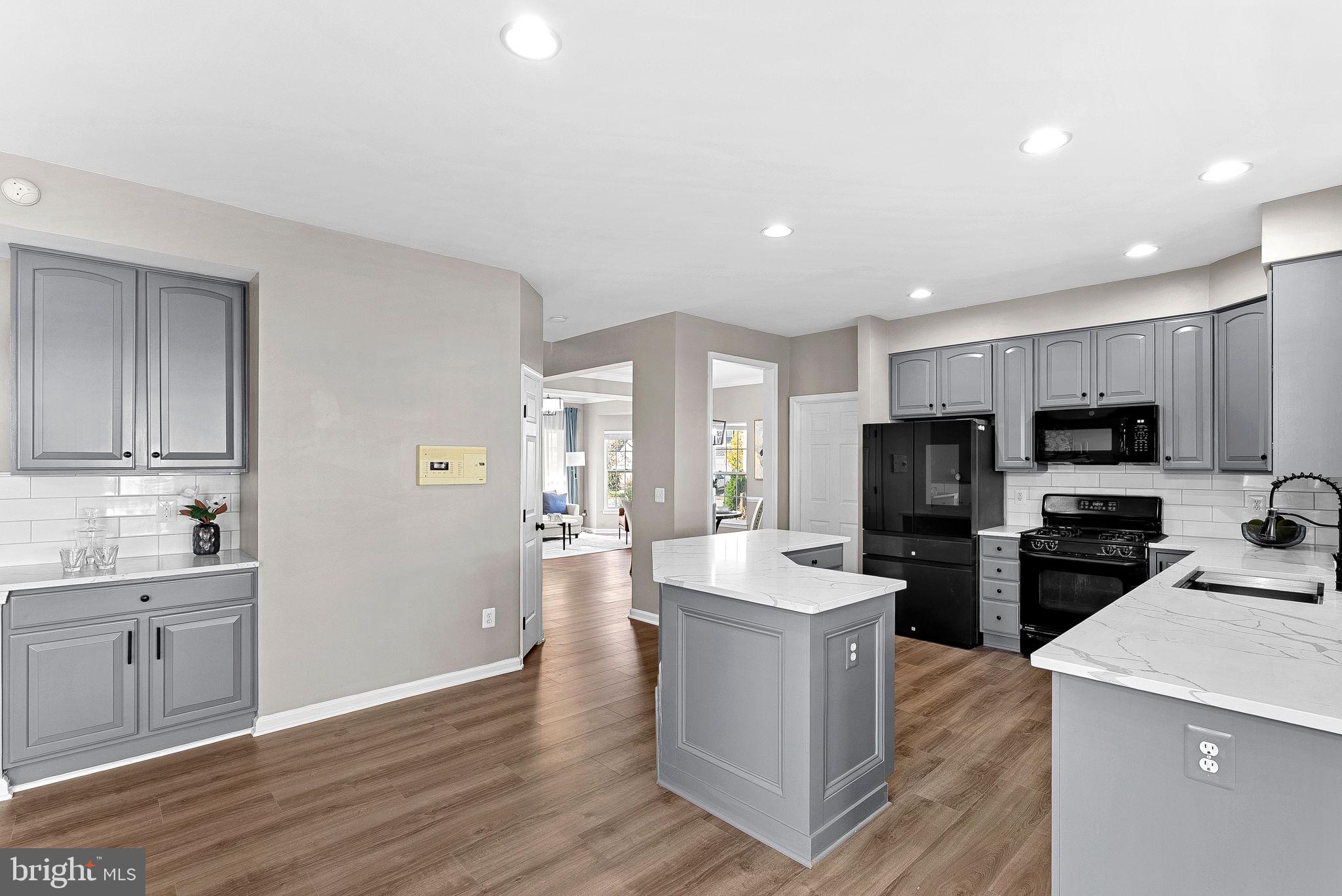 NEW TOWN MEADOWS - Residential