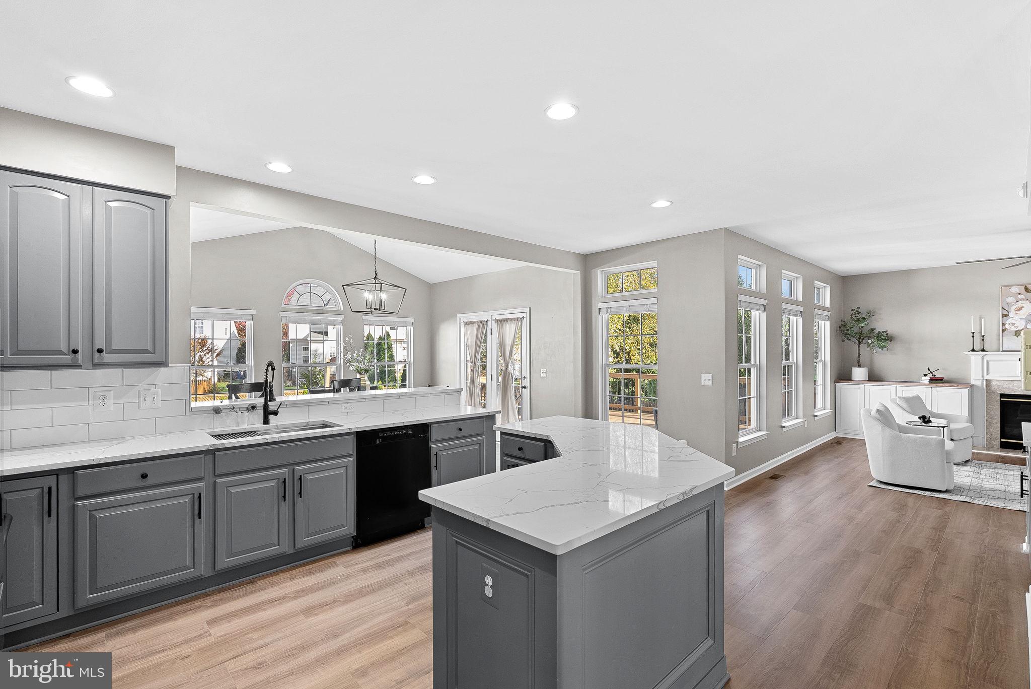 NEW TOWN MEADOWS - Residential