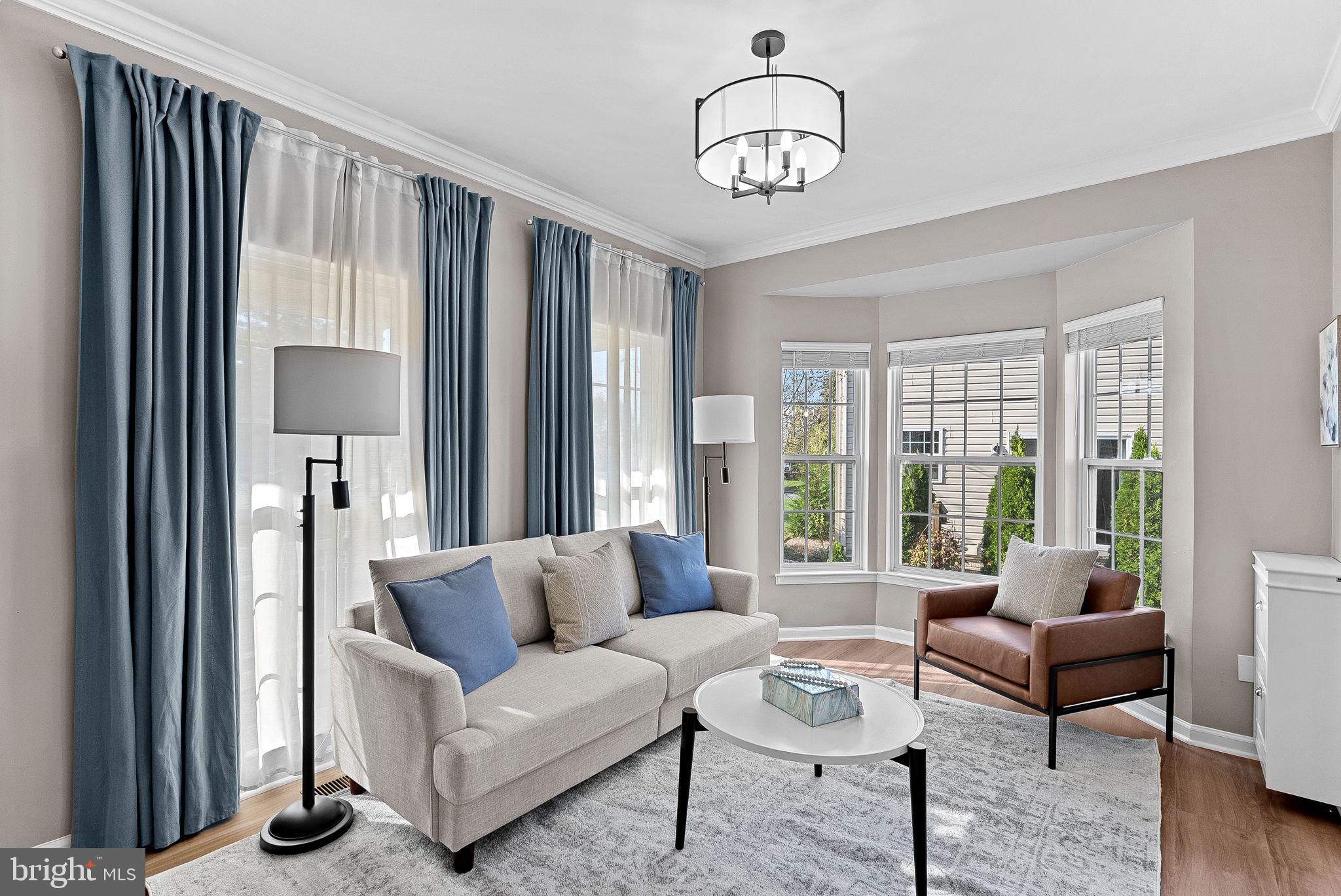 NEW TOWN MEADOWS - Residential