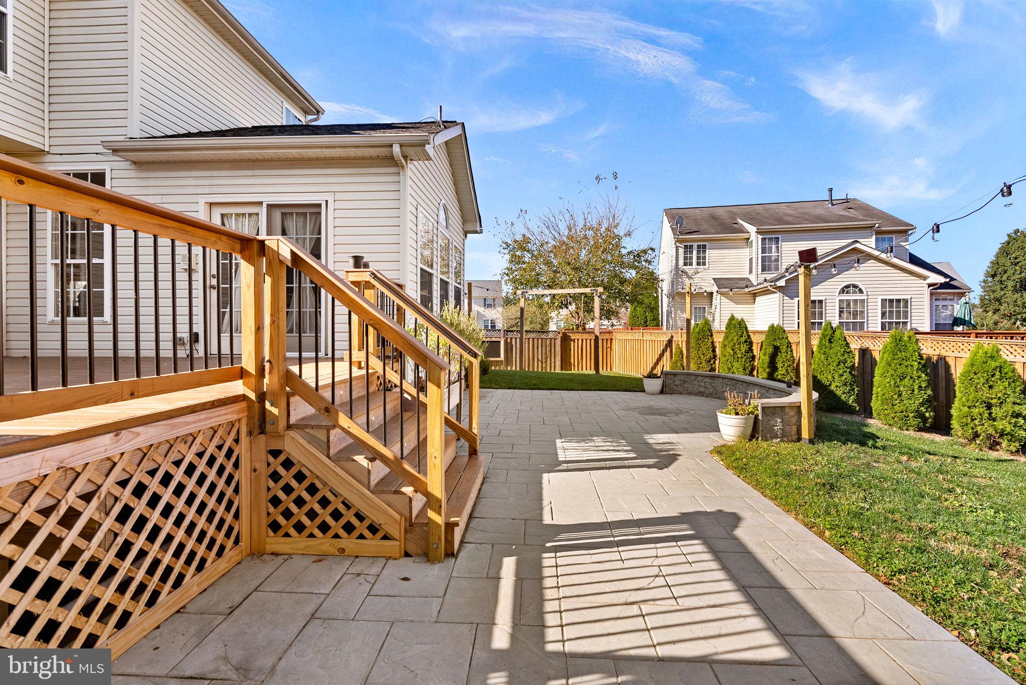 NEW TOWN MEADOWS - Residential