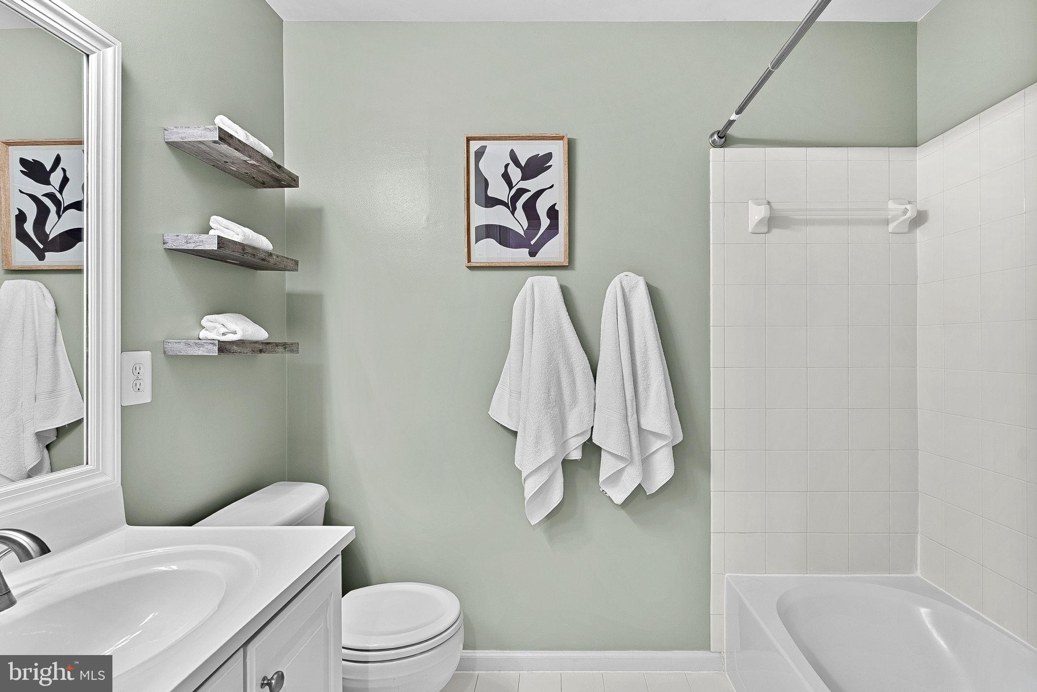 NEW TOWN MEADOWS - Residential