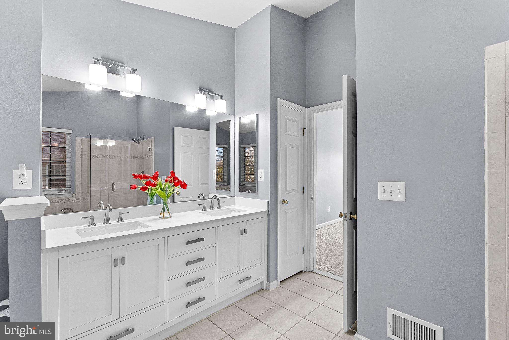 NEW TOWN MEADOWS - Residential