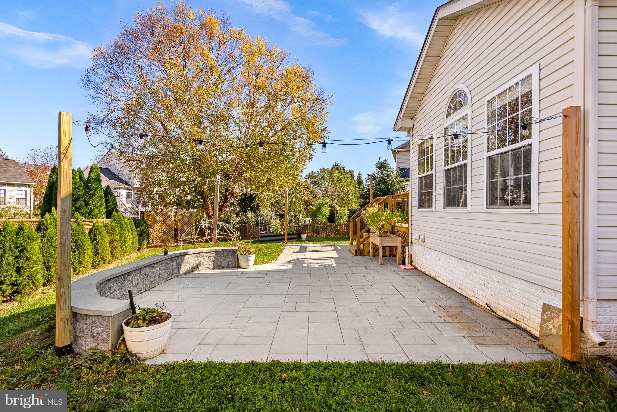 NEW TOWN MEADOWS - Residential