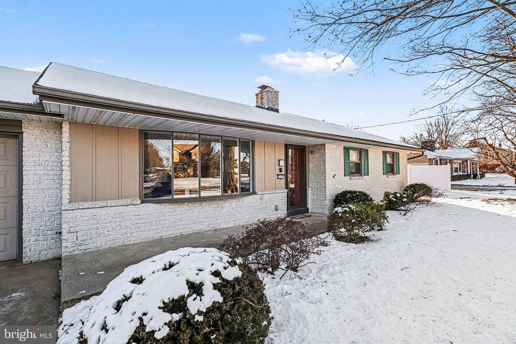 Photo of 2356 Mount Pleasant Road, MOUNT JOY, PA 17552 (MLS # PALA2082198)