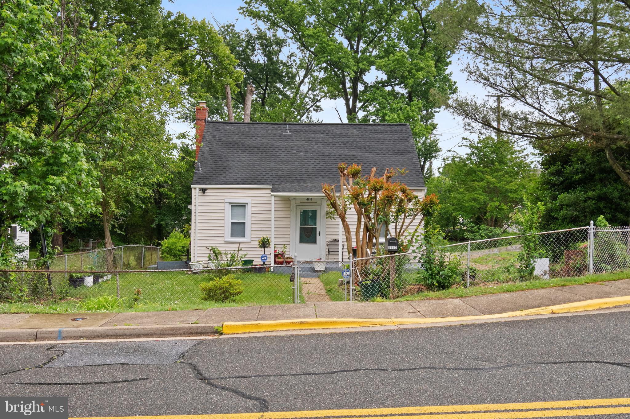 UPPER MORNINGSIDE - Residential