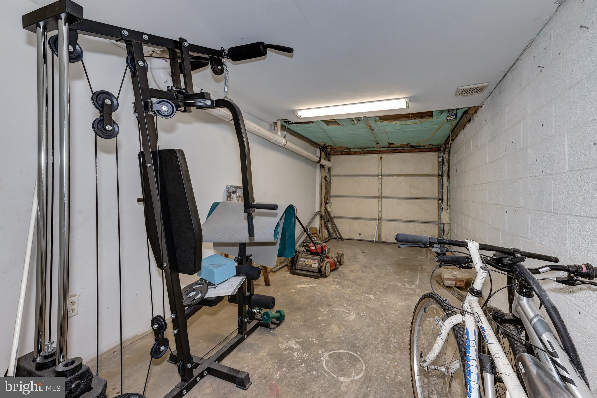 HOLMESBURG - Residential