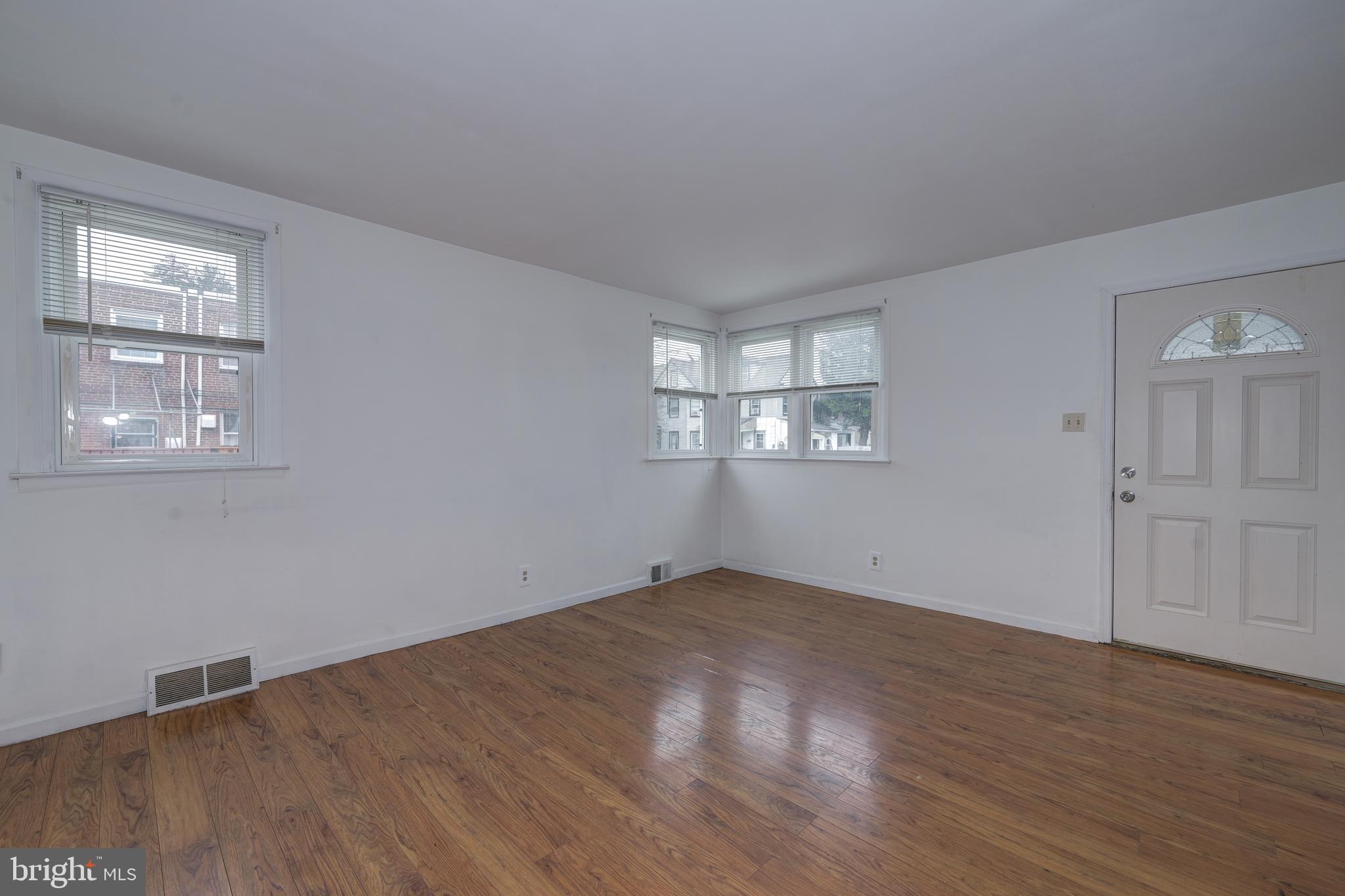 HOLMESBURG - Residential