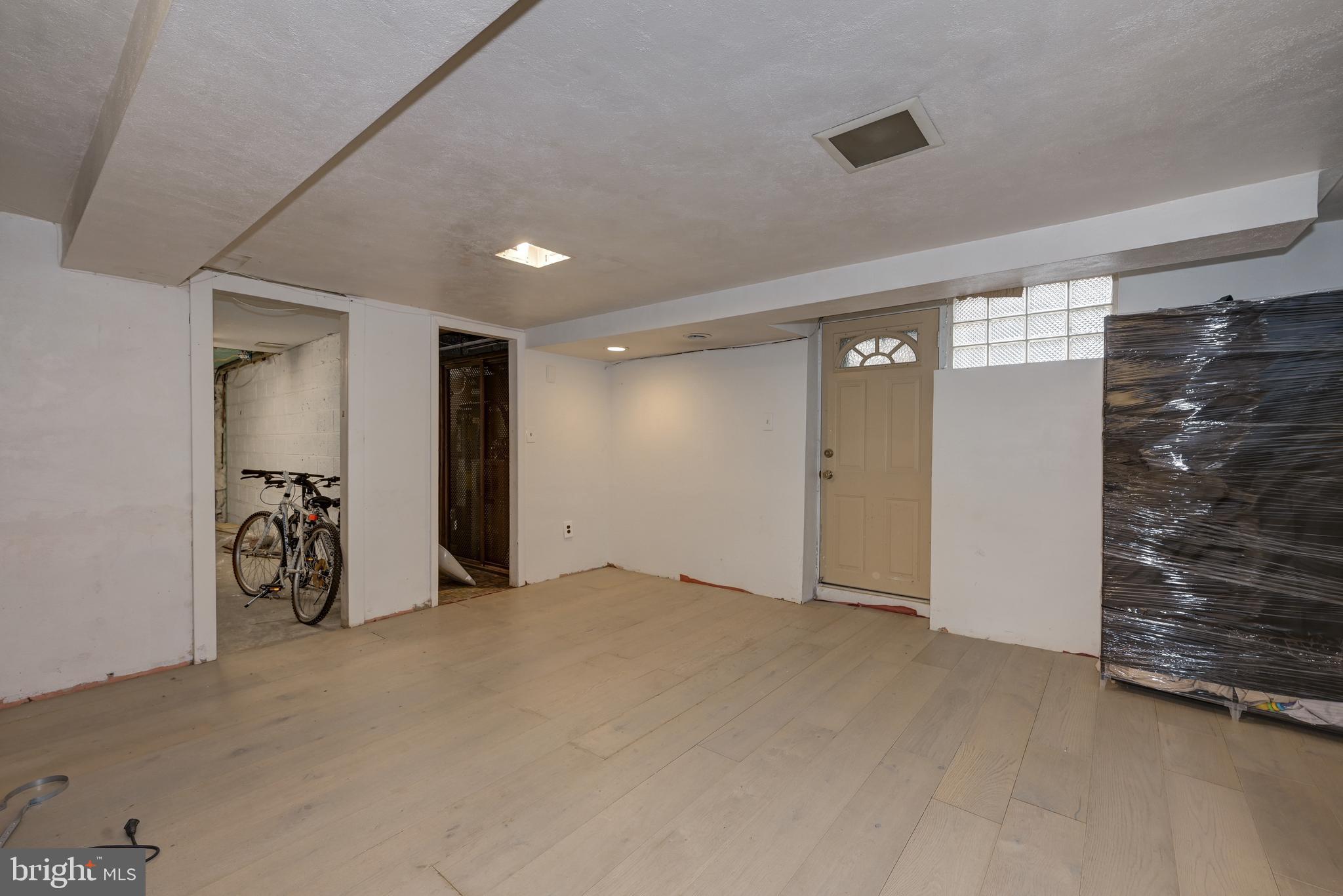 HOLMESBURG - Residential