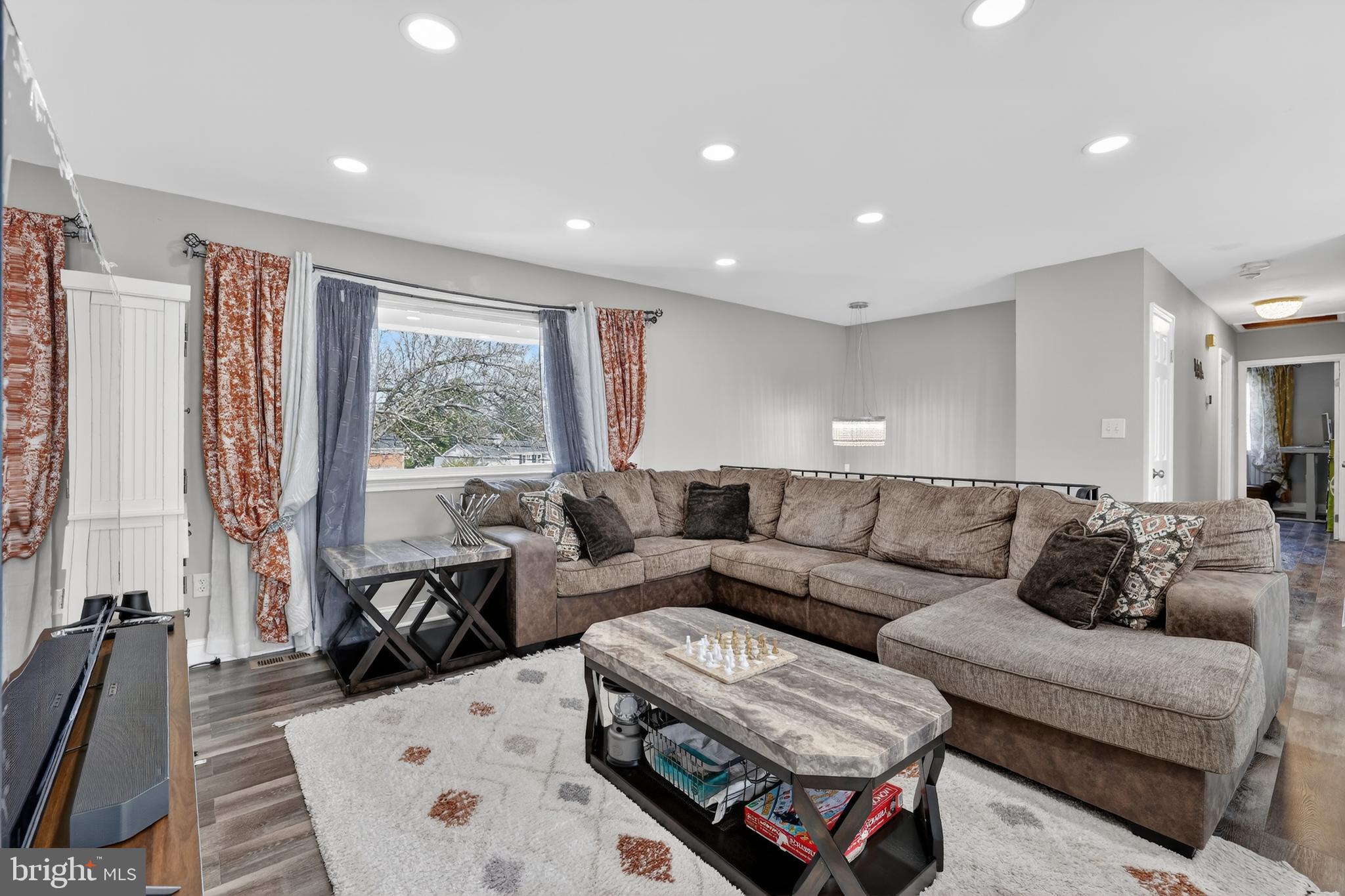 MARY-CATHERINE ESTATES - Residential