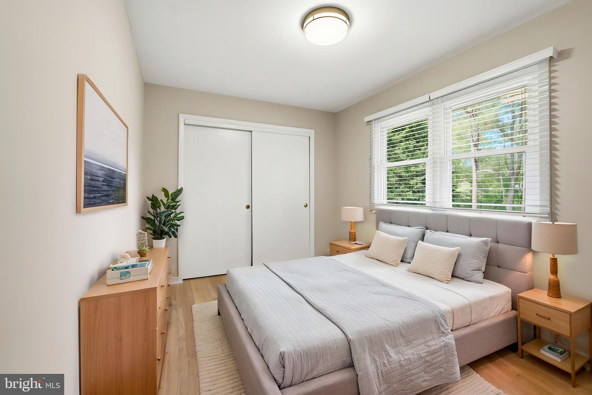 LAKE JACKSON - Residential