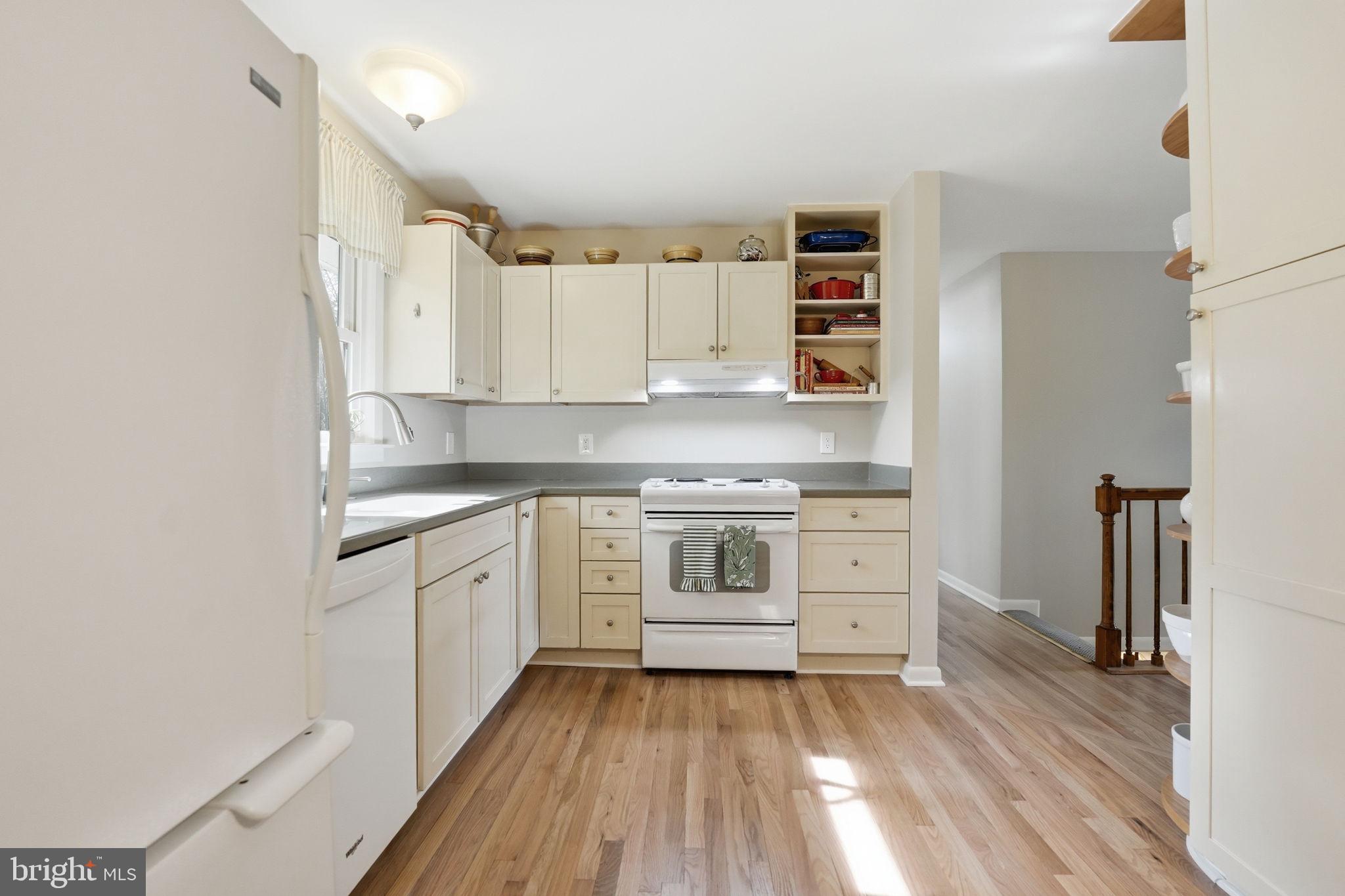 LAKE JACKSON - Residential