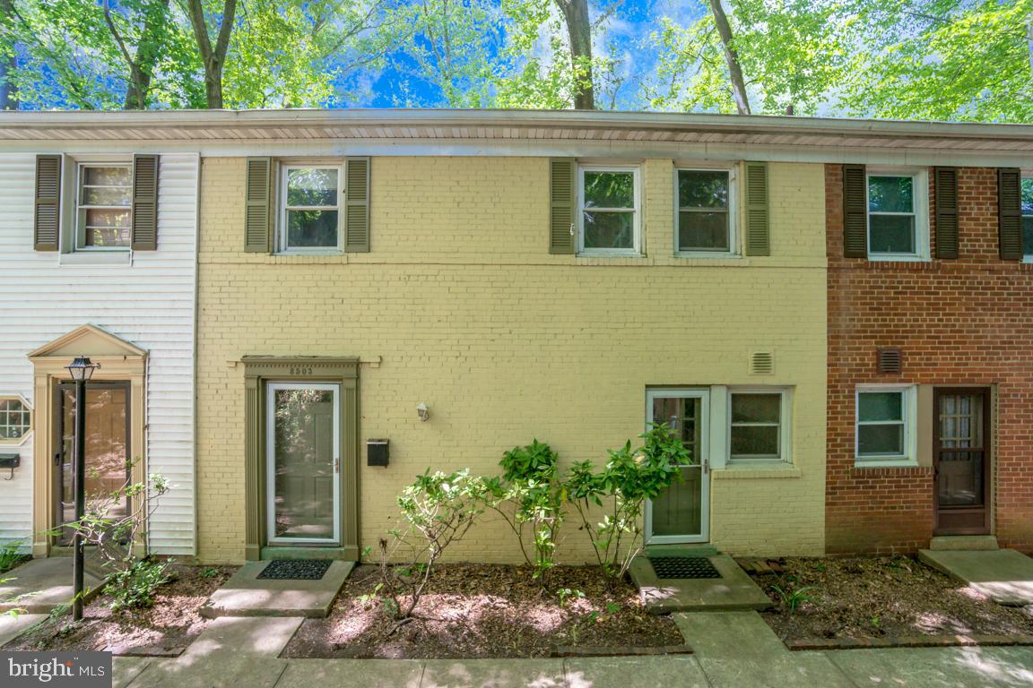Move-in ready. Pool. Pet friendly (incl large dogs). Close to 495, 95, 29. 2 miles to Silver Spring metro. Bike to Silver Spring and Takoma Park metro. Just blocks from projected Purple Line station. 2 parking spaces. FHA Approved. New hot water heater, 2019; recessed lights, 2014; Kitchen and bath remodel, 2010; New French door, 2012; New deck 2012; New HVAC, 2012; New windows 2008. The condo fee includes: Exterior maintenance, roof, gutter cleaning, common area lawn maintenance, outdoor pool, water/sewer, trash removal, snow removal, 2 unassigned parking spaces.