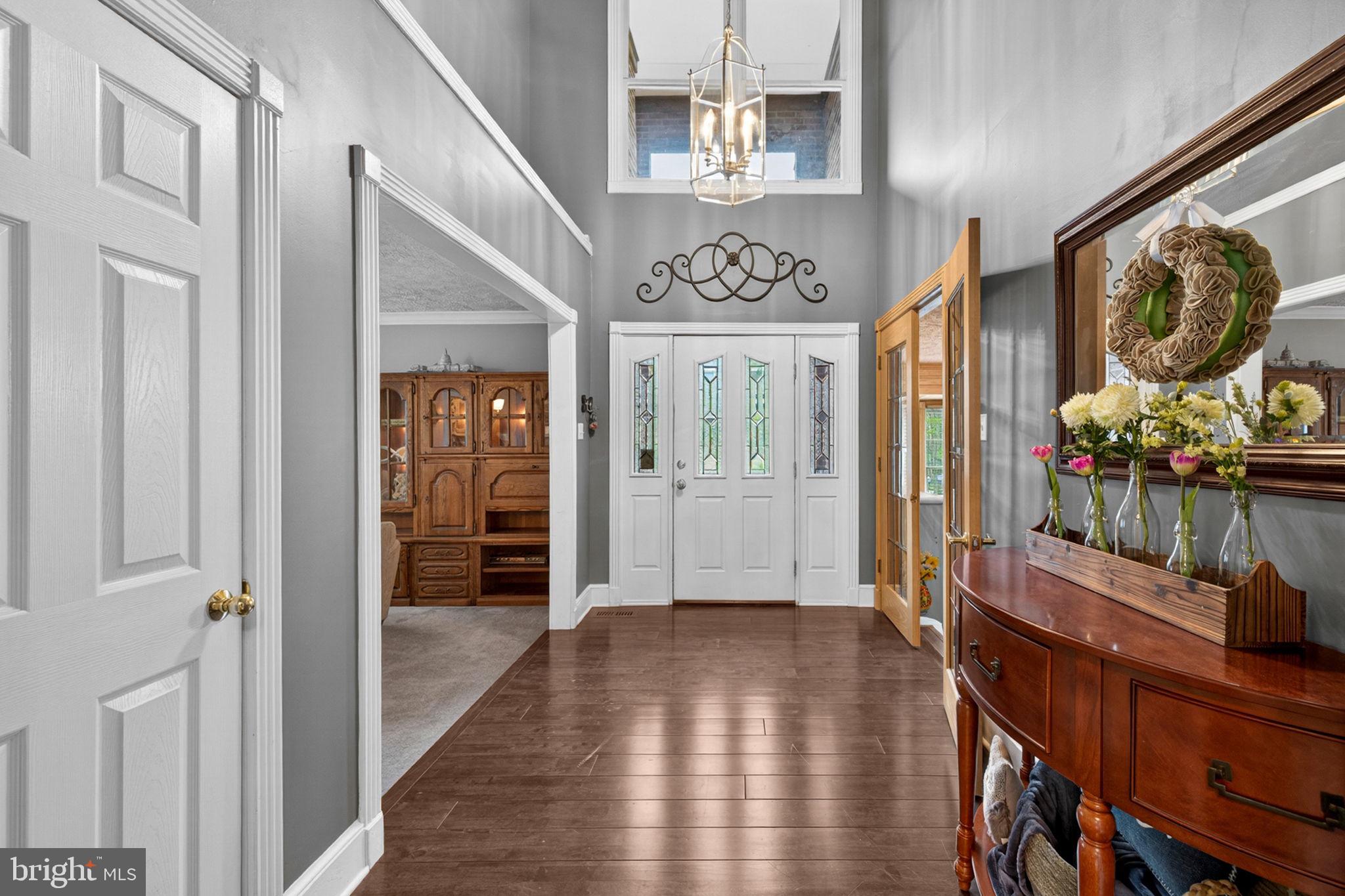 63 RUTHERFORD CIRCLE