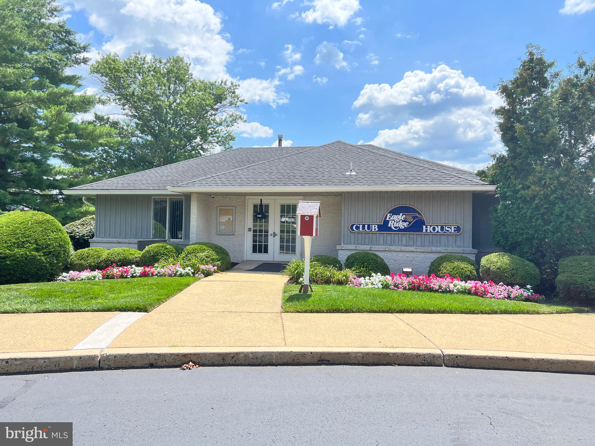 23 ARDSLEY COURT