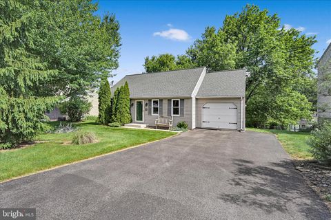 Homes For Sale - 4083 Jasmine Place<br/> MOUNT JOY, PA 17552