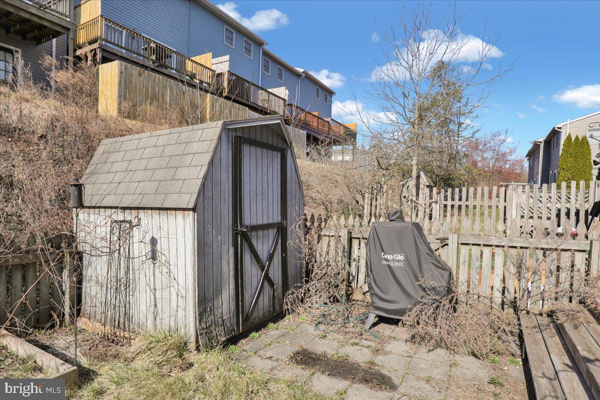 VALLEY GREEN - Residential