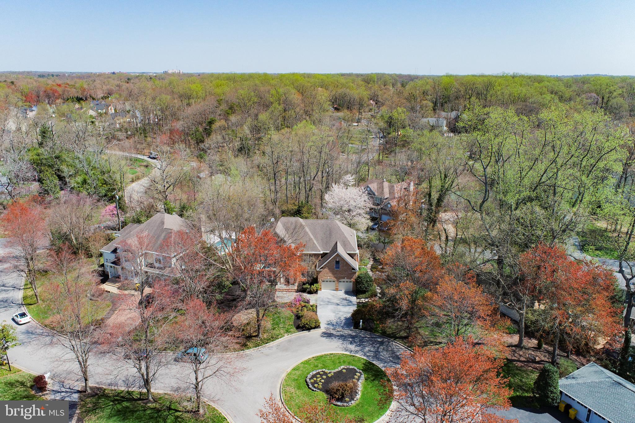 SANCTUARY AT SOUTH RIVER - Residential