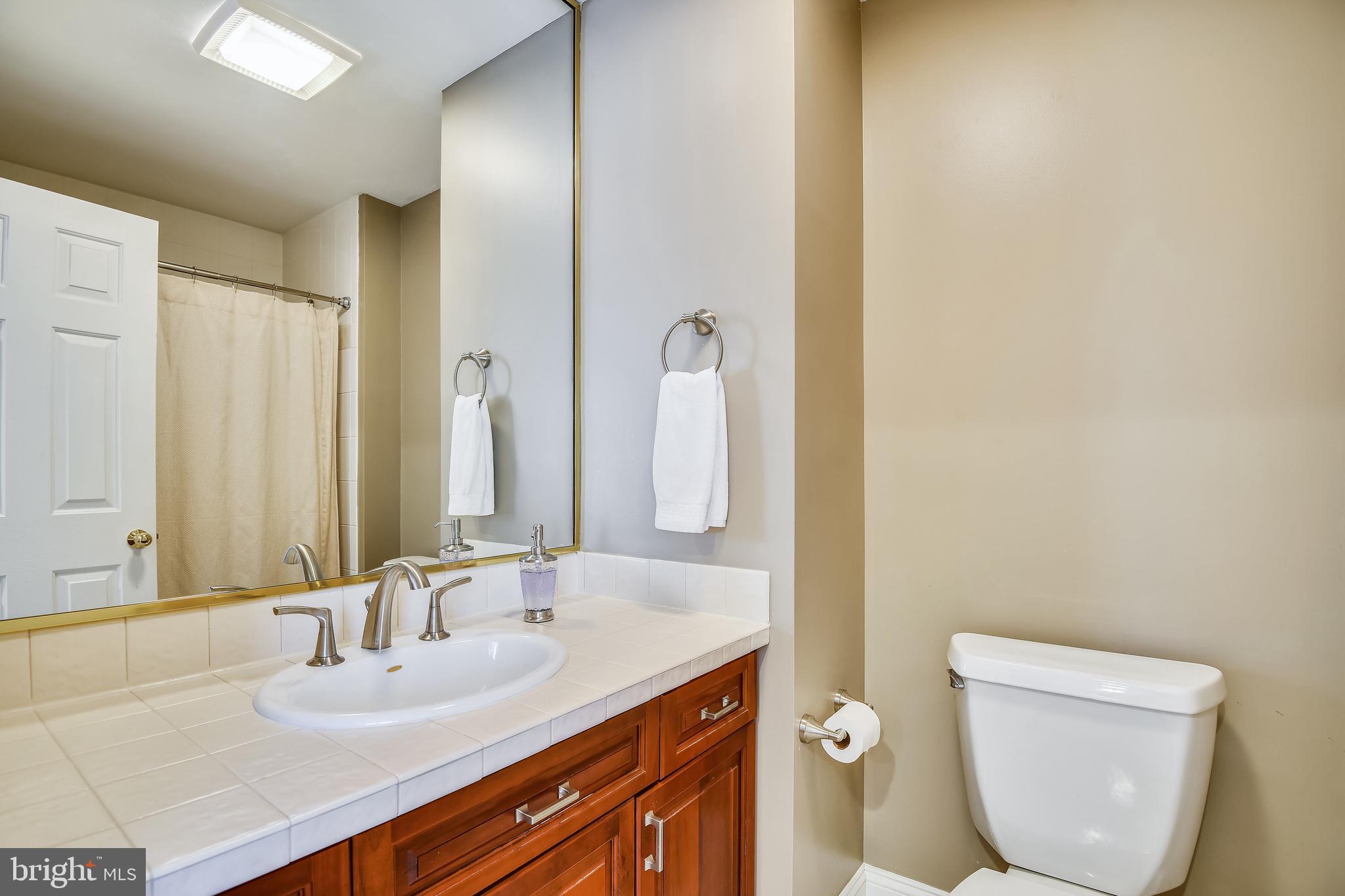 SANCTUARY AT SOUTH RIVER - Residential