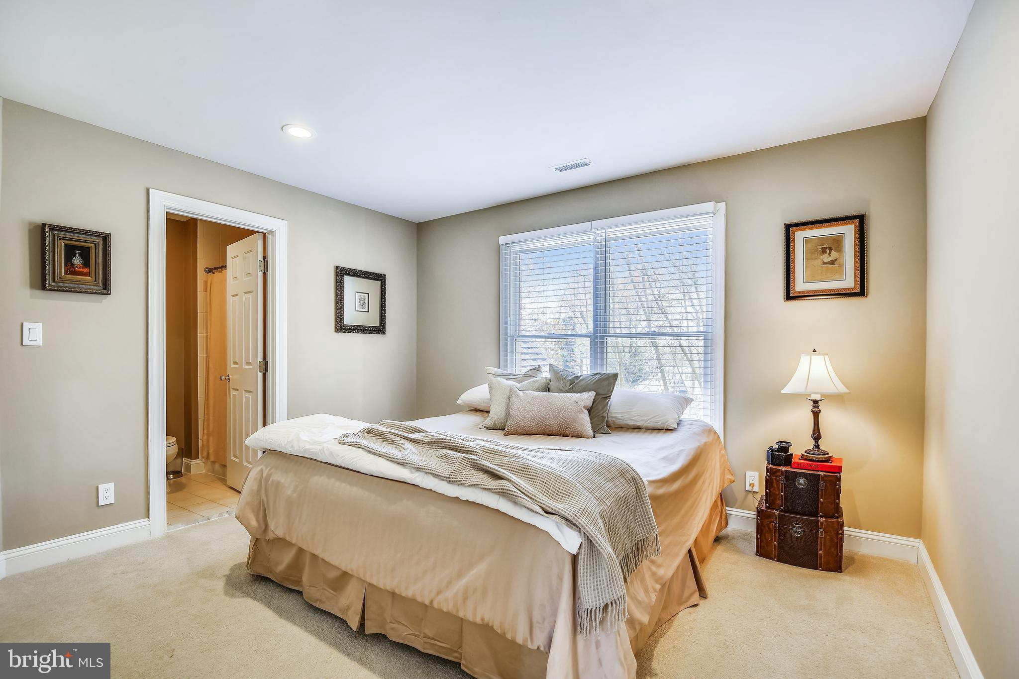 SANCTUARY AT SOUTH RIVER - Residential