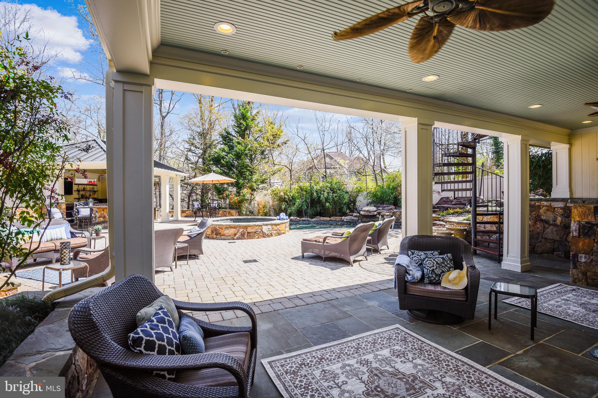 SANCTUARY AT SOUTH RIVER - Residential