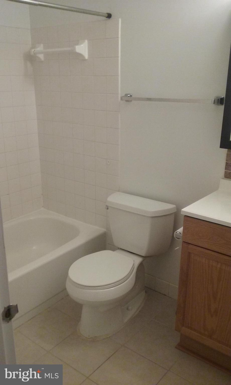 SOUTHAMPTON - Residential Lease