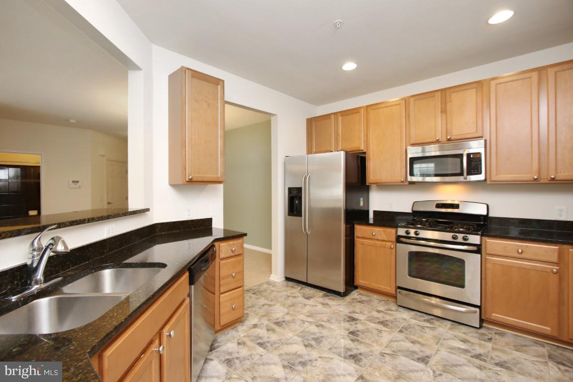 STONEY RUN VILLAGE - Residential Lease