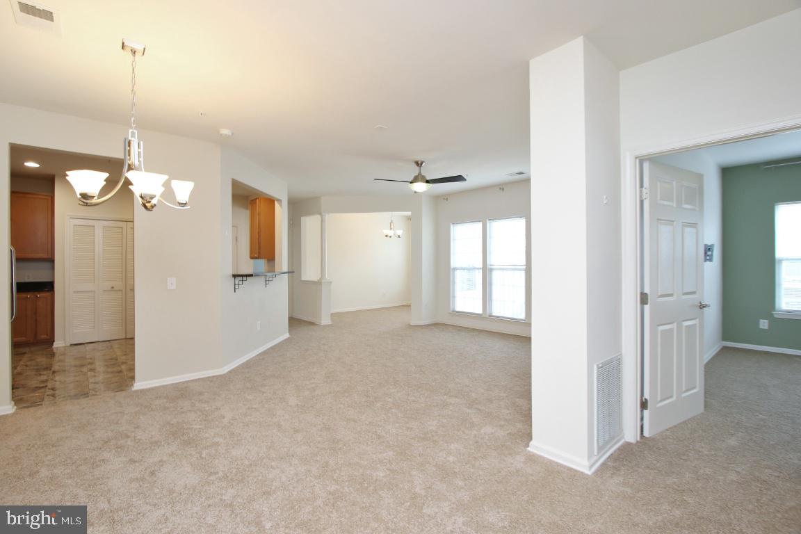 STONEY RUN VILLAGE - Residential Lease