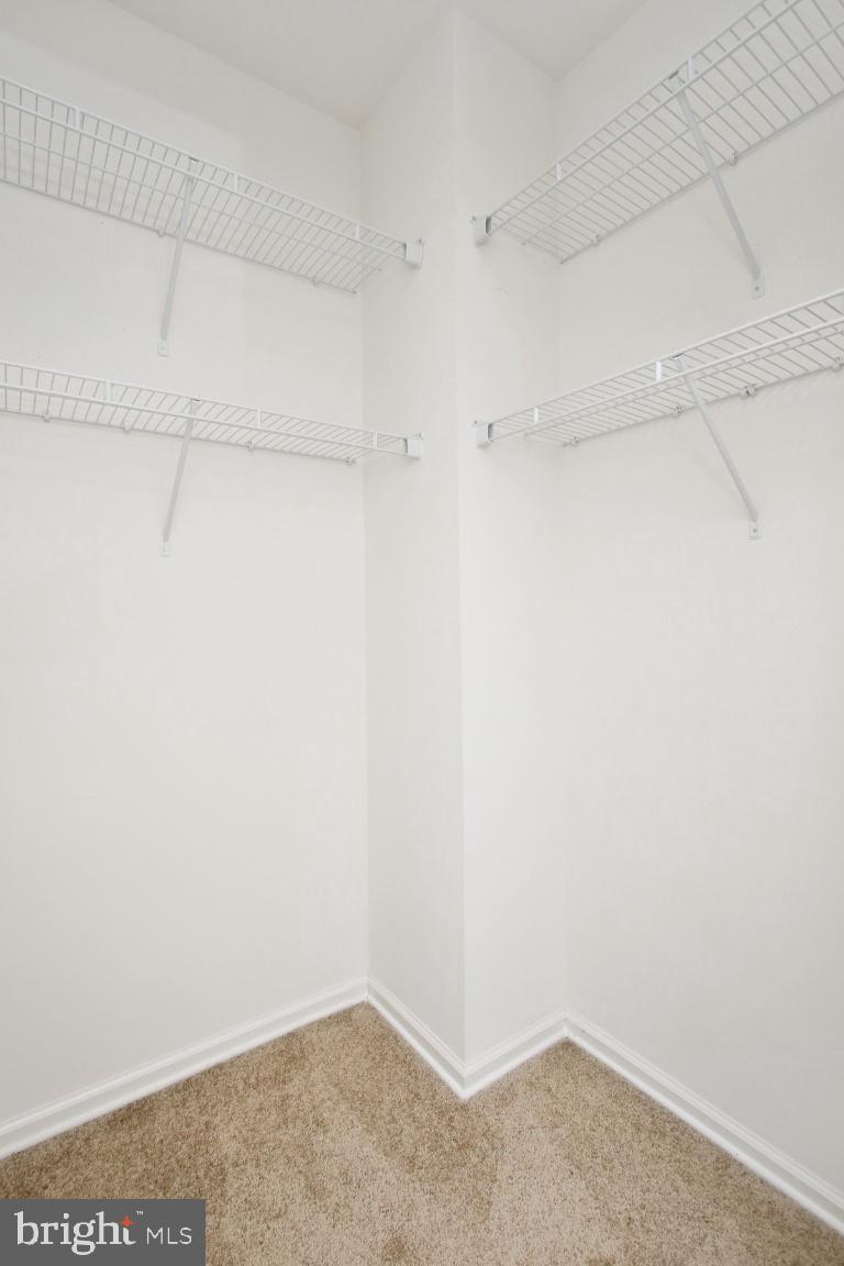 STONEY RUN VILLAGE - Residential Lease