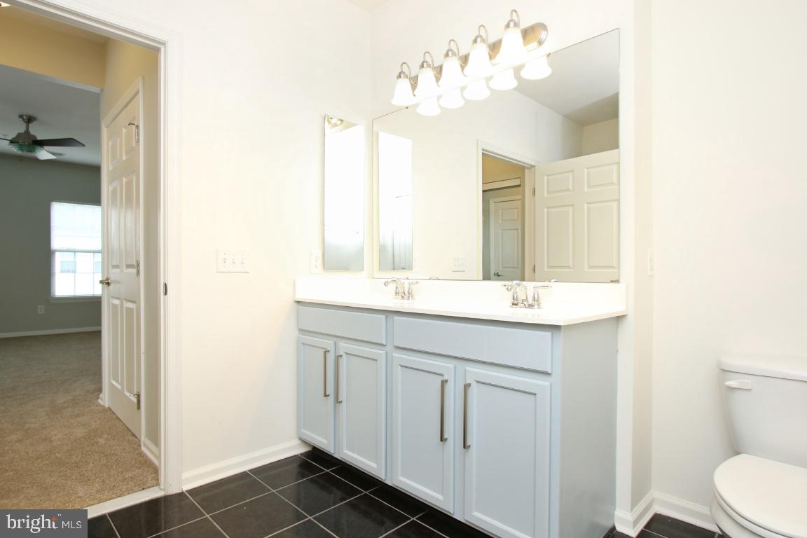 STONEY RUN VILLAGE - Residential Lease