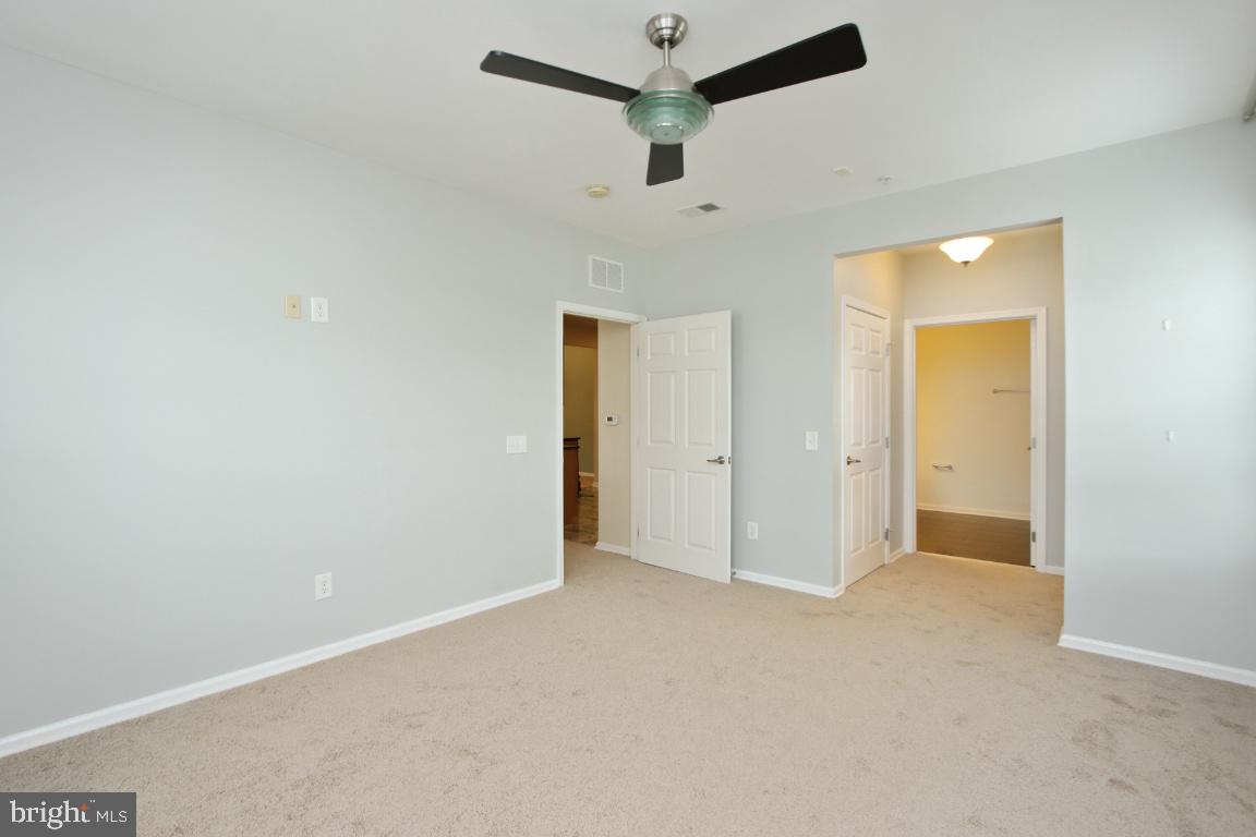 STONEY RUN VILLAGE - Residential Lease