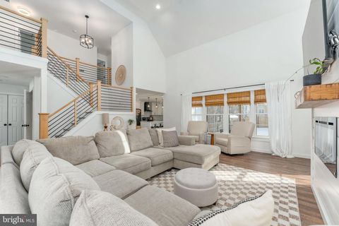 Tiny photo for 38 E 5th Avenue, COLLEGEVILLE, PA 19426 (MLS # PAMC2166290)