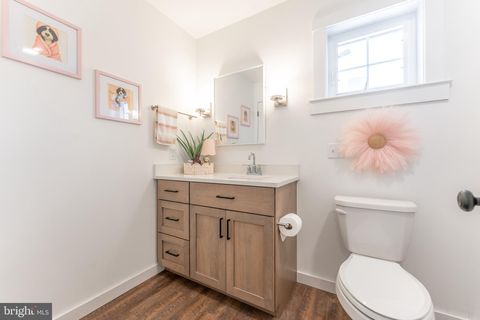 Tiny photo for 38 E 5th Avenue, COLLEGEVILLE, PA 19426 (MLS # PAMC2166290)