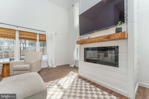 Tiny photo for 38 E 5th Avenue, COLLEGEVILLE, PA 19426 (MLS # PAMC2166290)