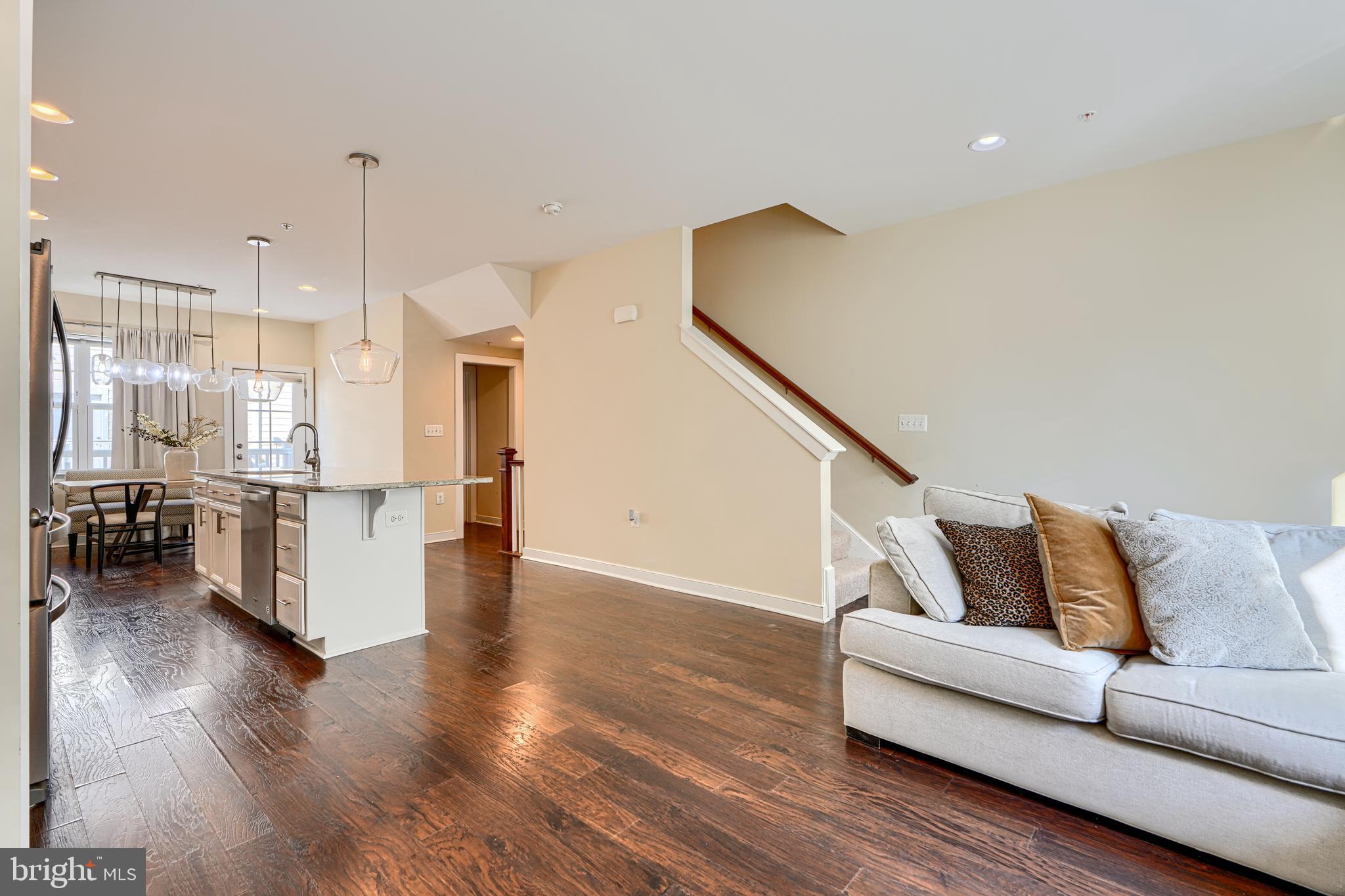 TOWSON - Residential