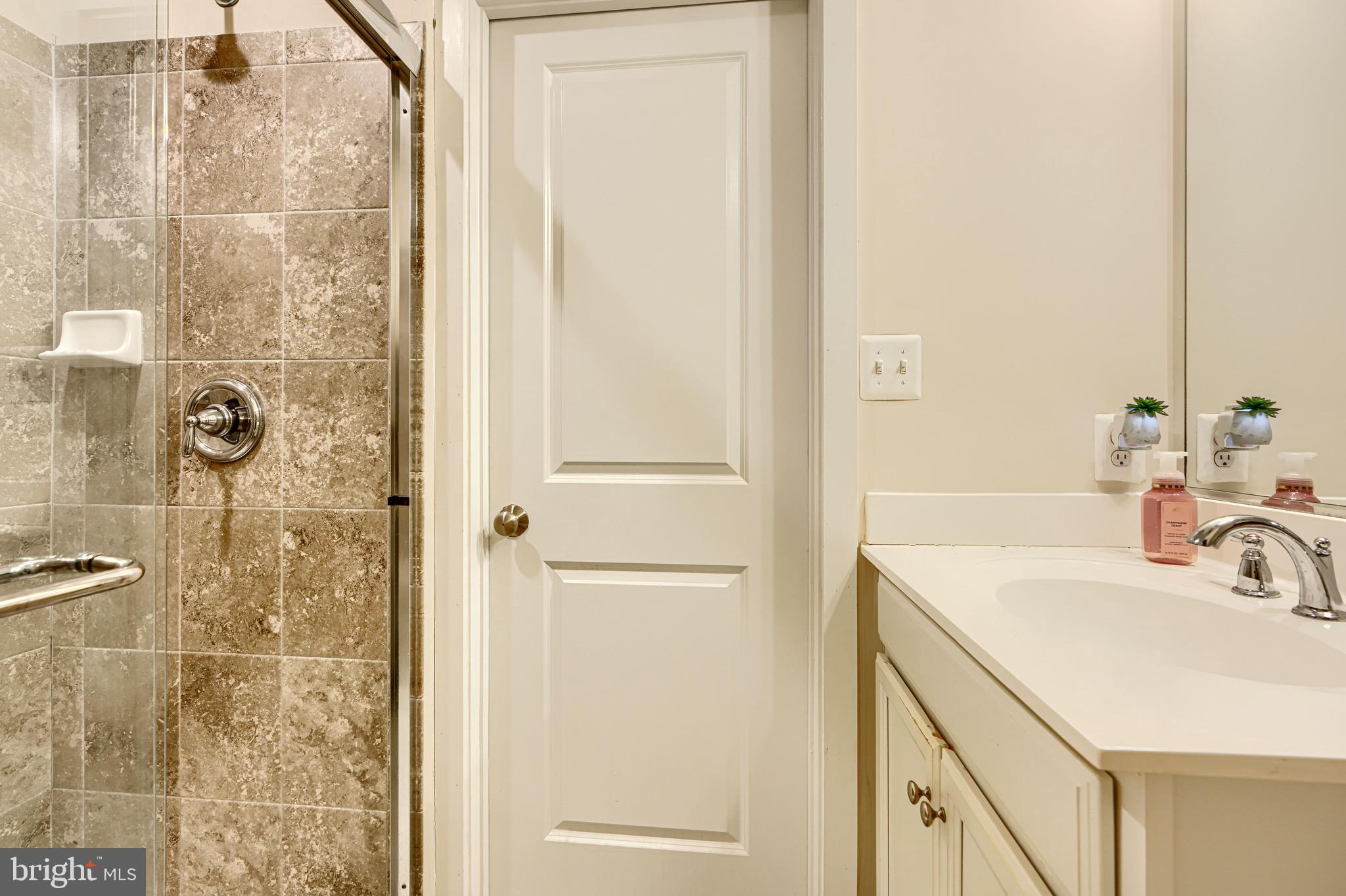 TOWSON - Residential