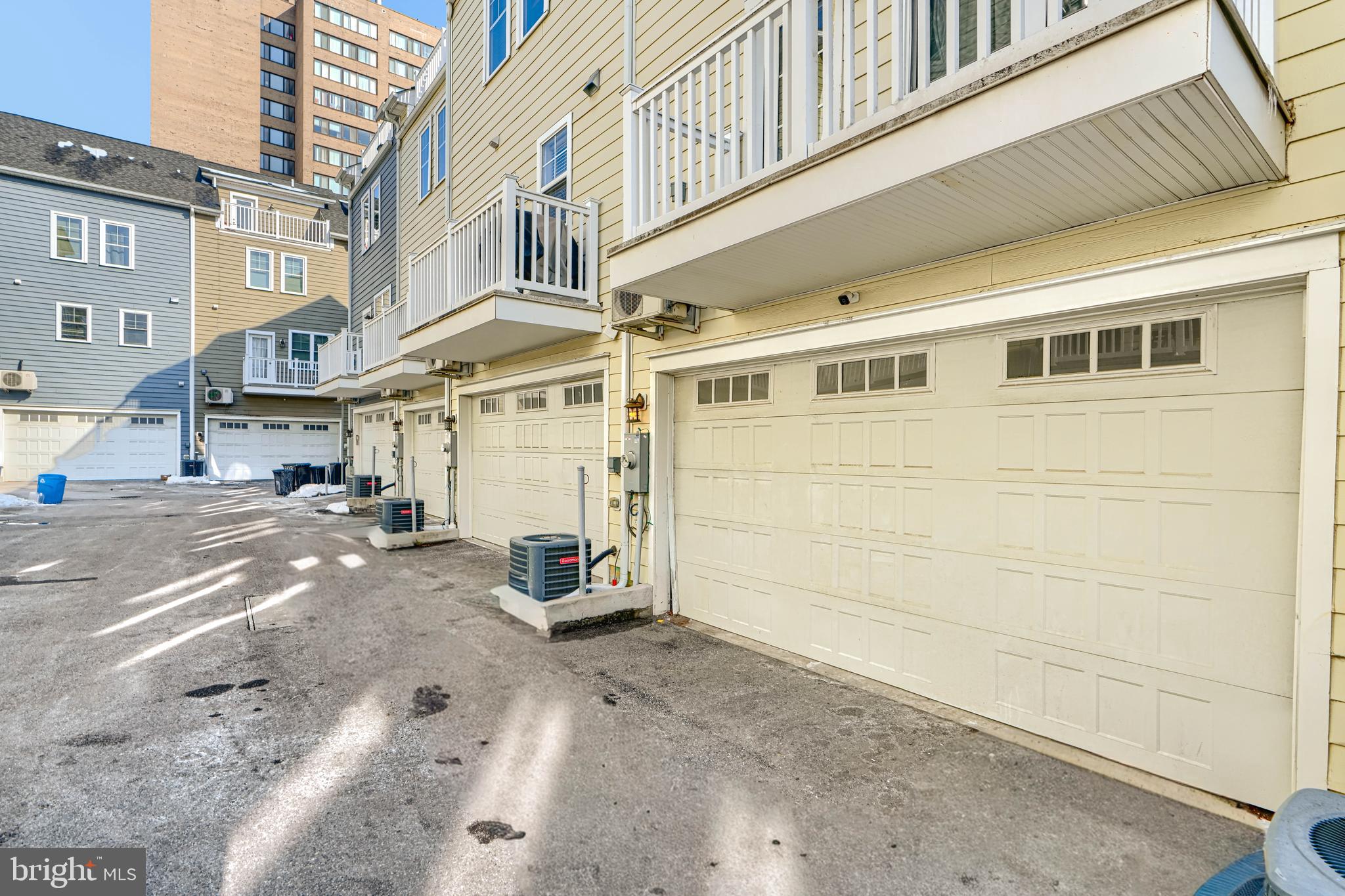 TOWSON - Residential