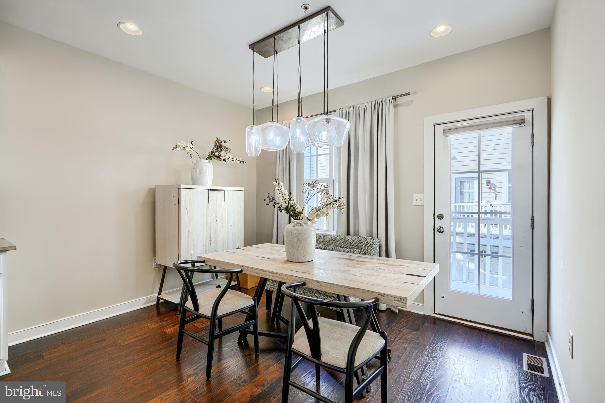 TOWSON - Residential