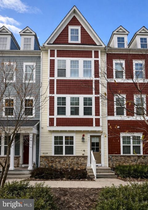 Photo of 305 Davage Lane, TOWSON, MD 21286 (MLS # MDBC2151114)